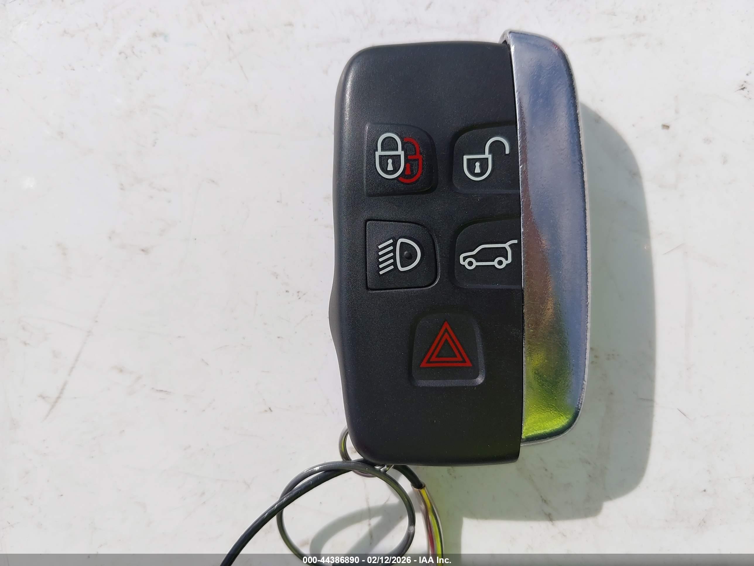 LAND ROVER image 11