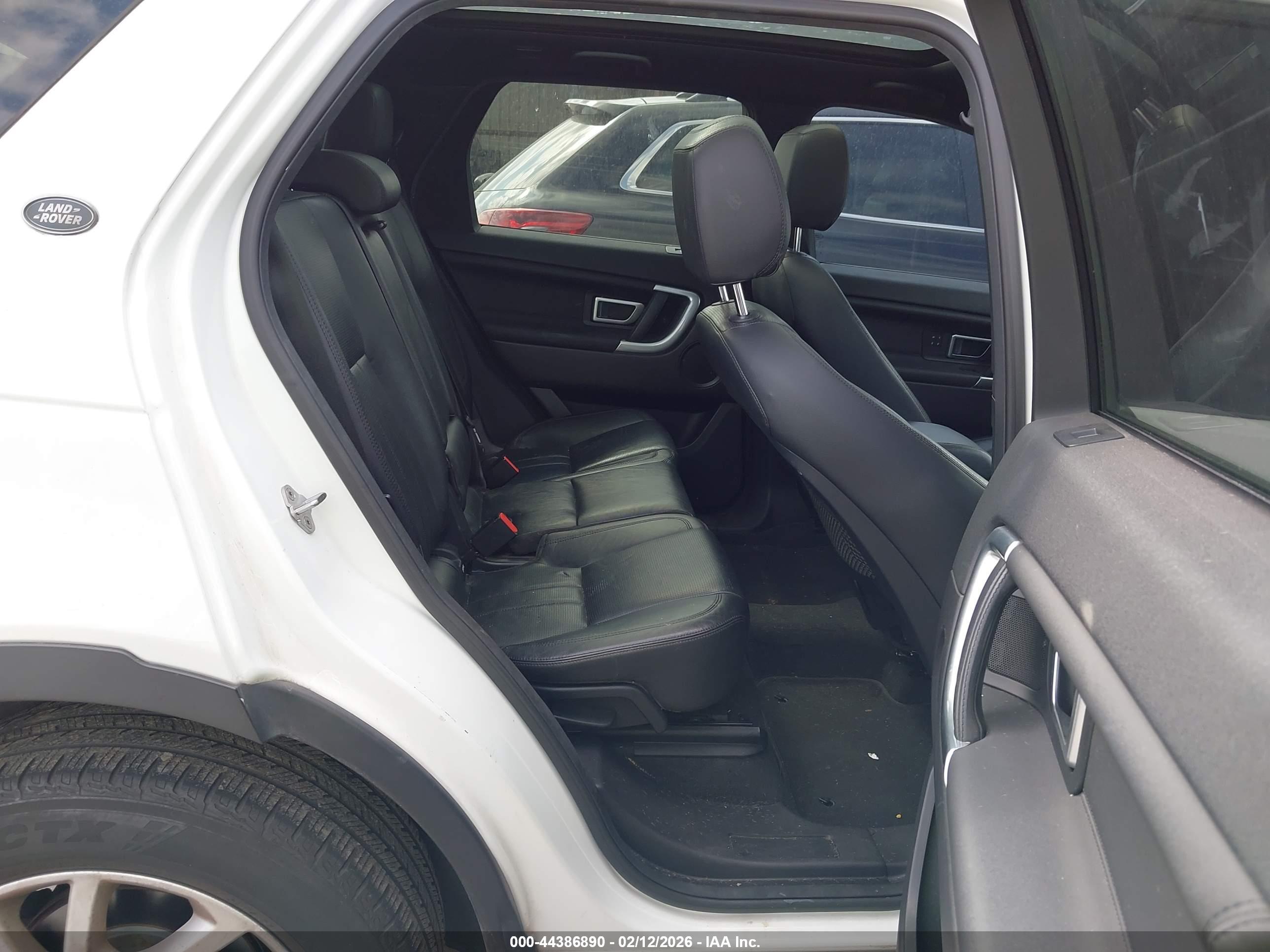 LAND ROVER image 8