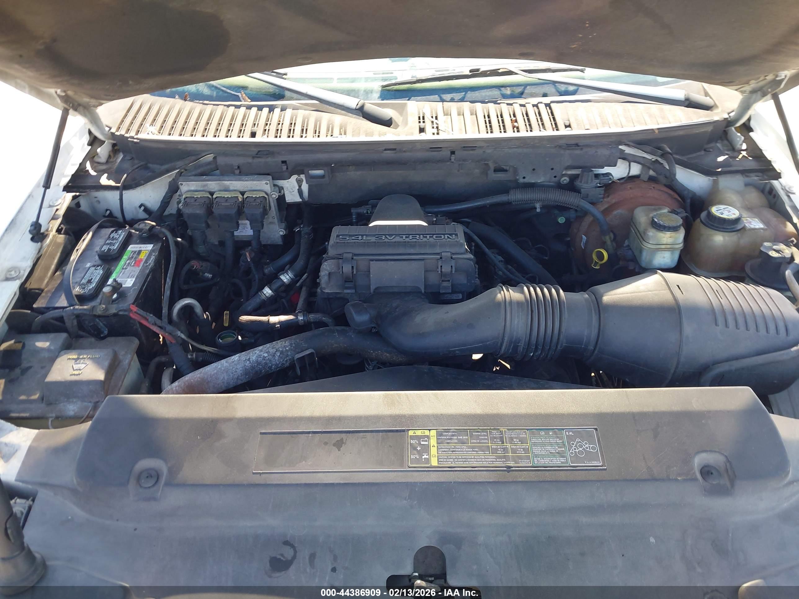 FORD EXPEDITION image 10