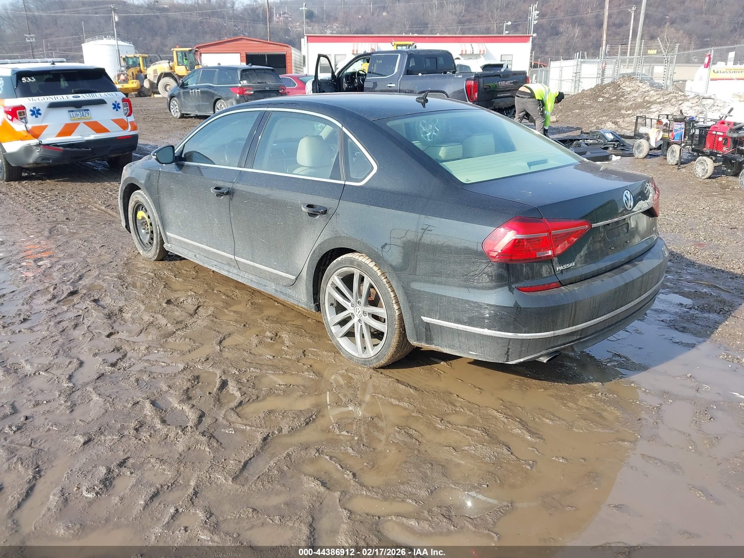 VOLKSWAGEN PASSAT image 3