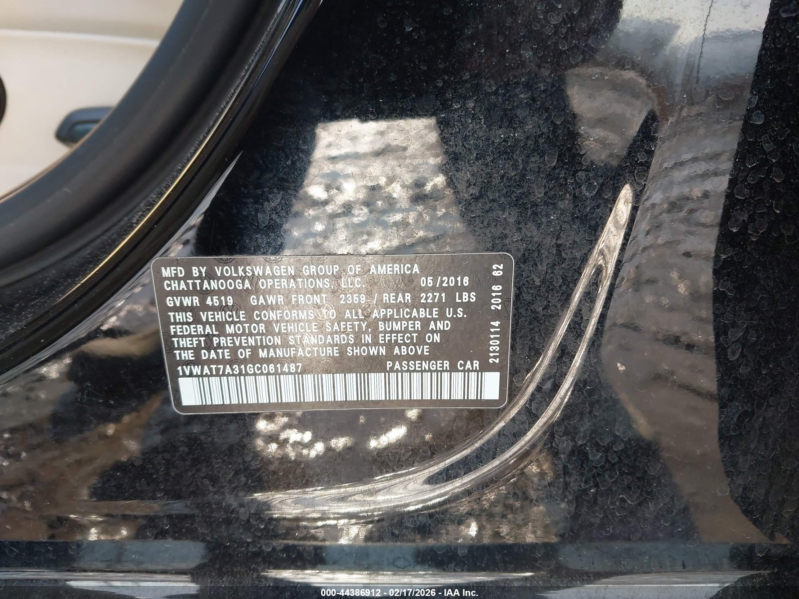 VOLKSWAGEN PASSAT image 9