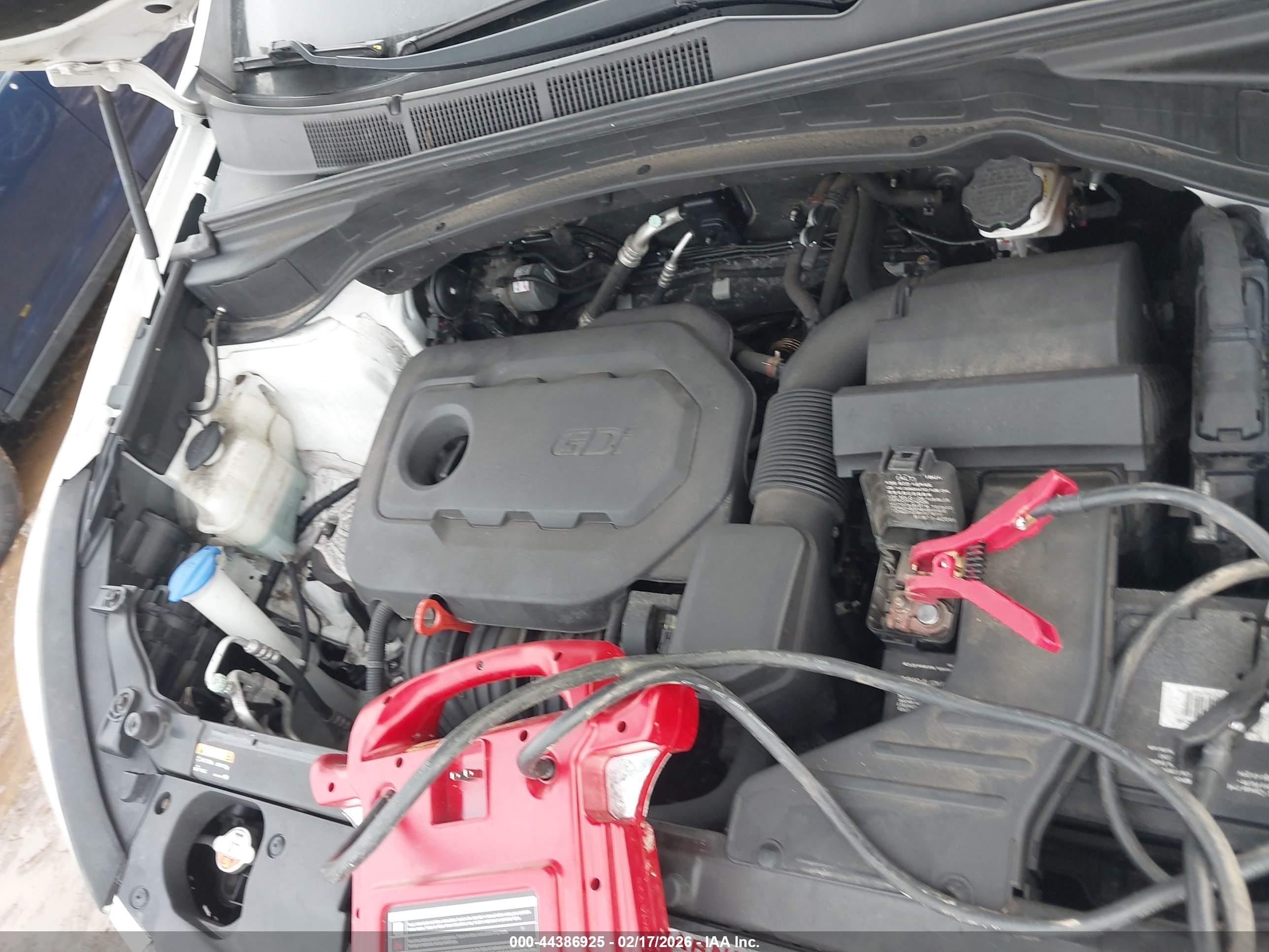 HYUNDAI SANTA image 10