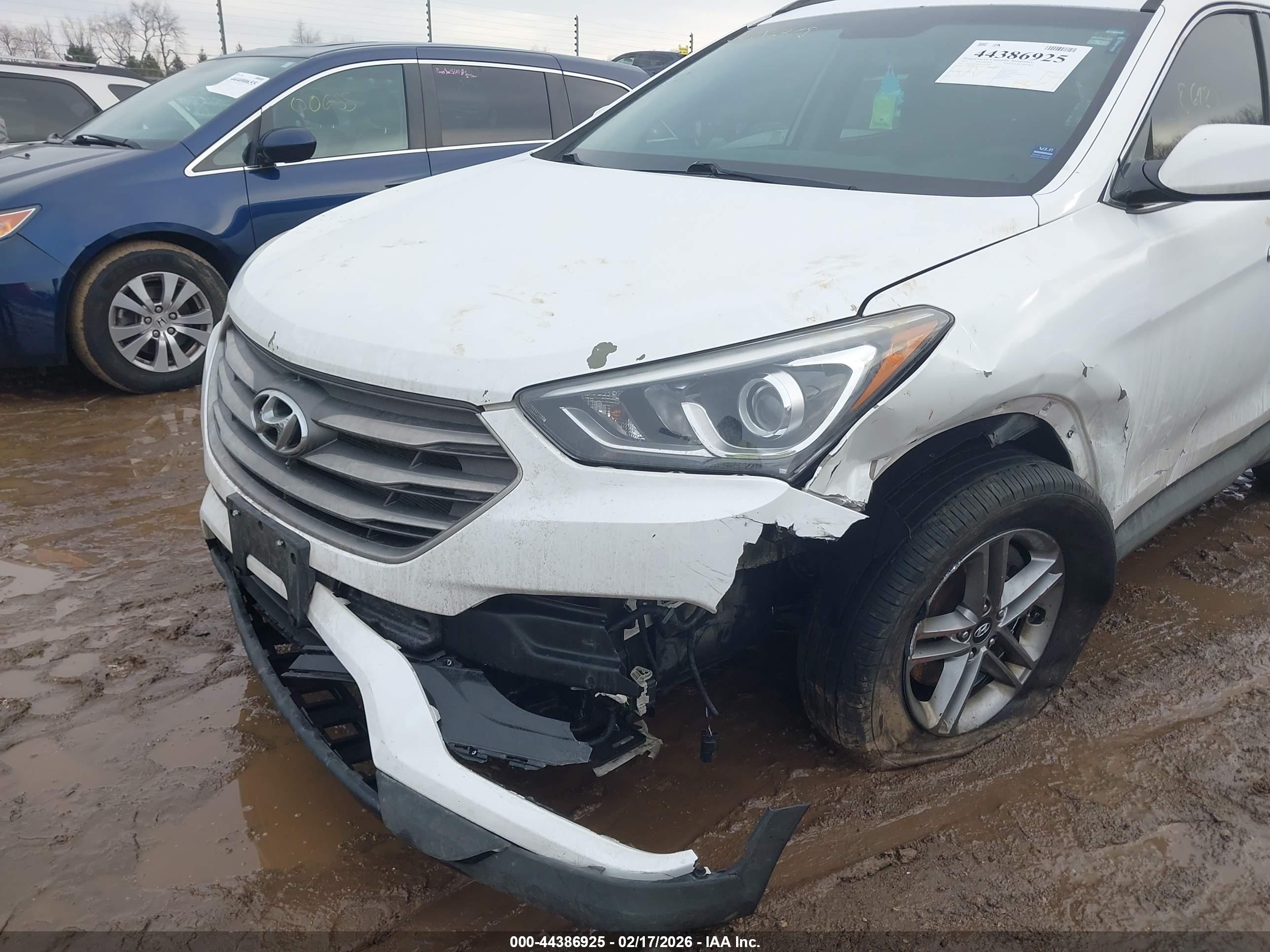 HYUNDAI SANTA image 6
