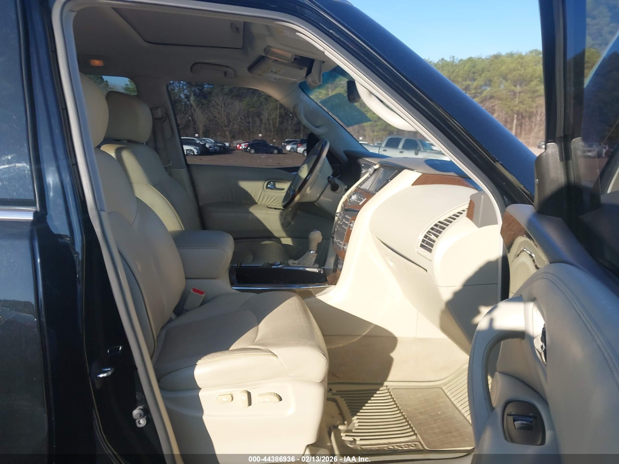 INFINITI QX80 image 5