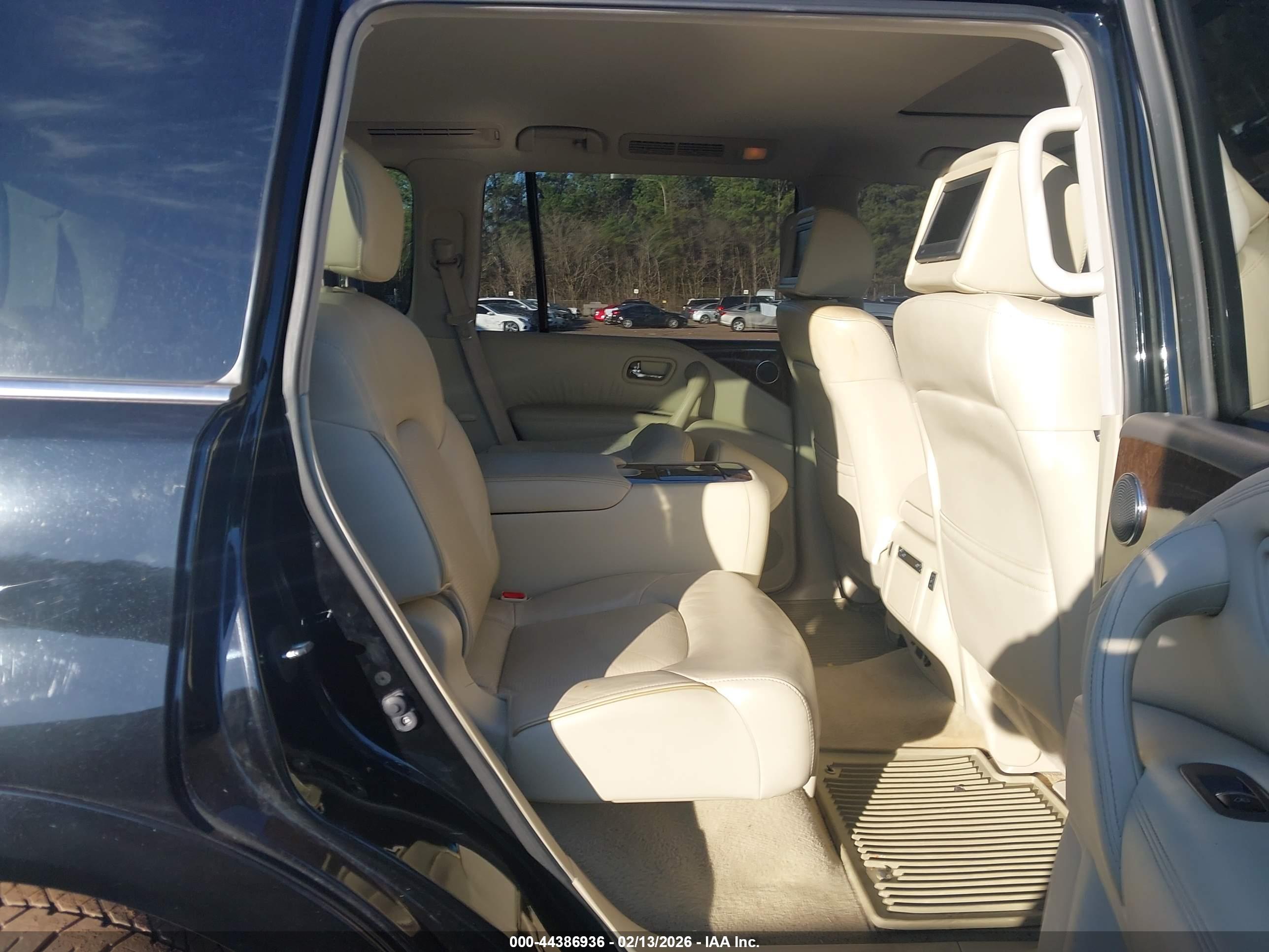 INFINITI QX80 image 8
