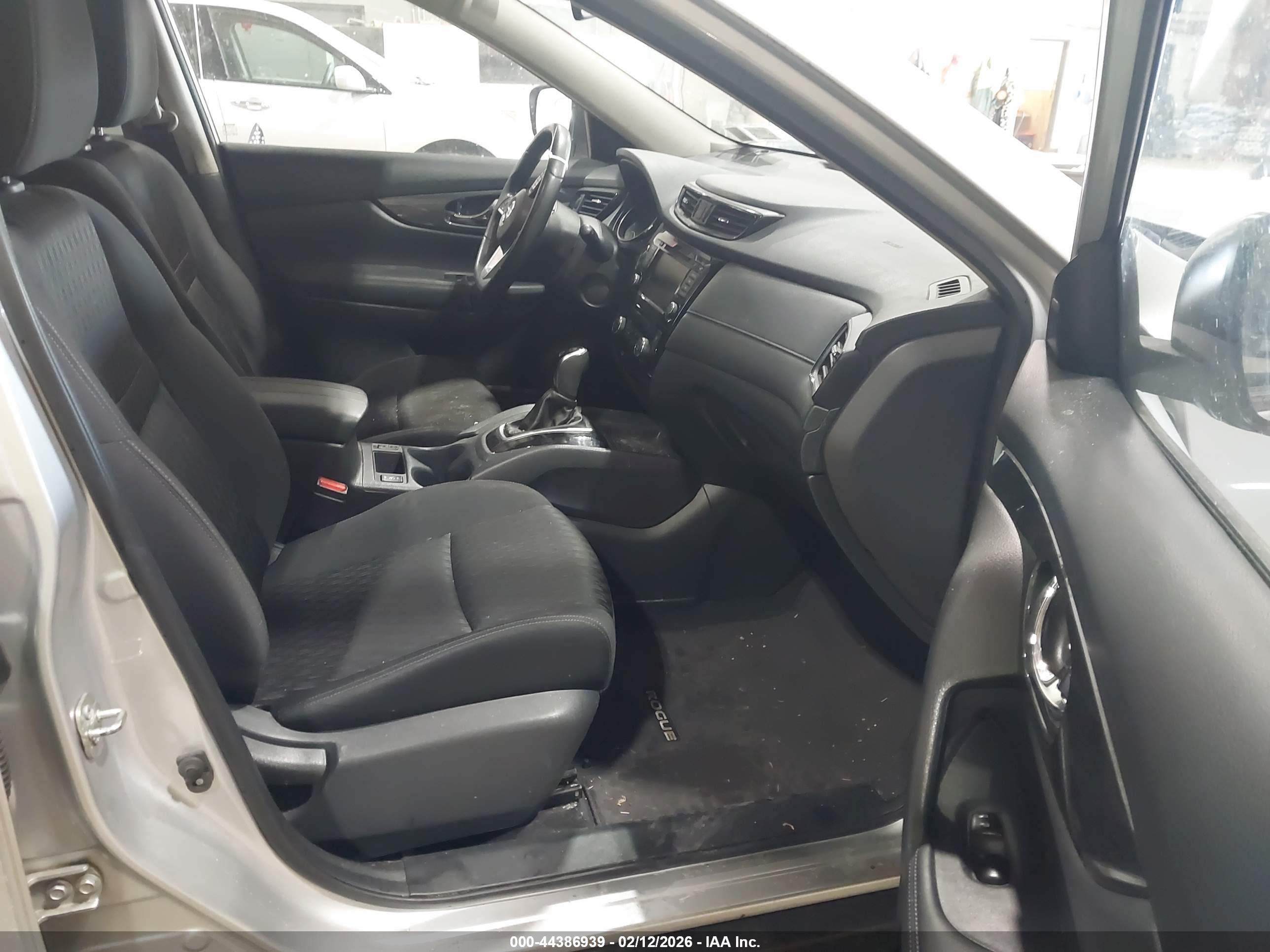 NISSAN ROGUE image 5