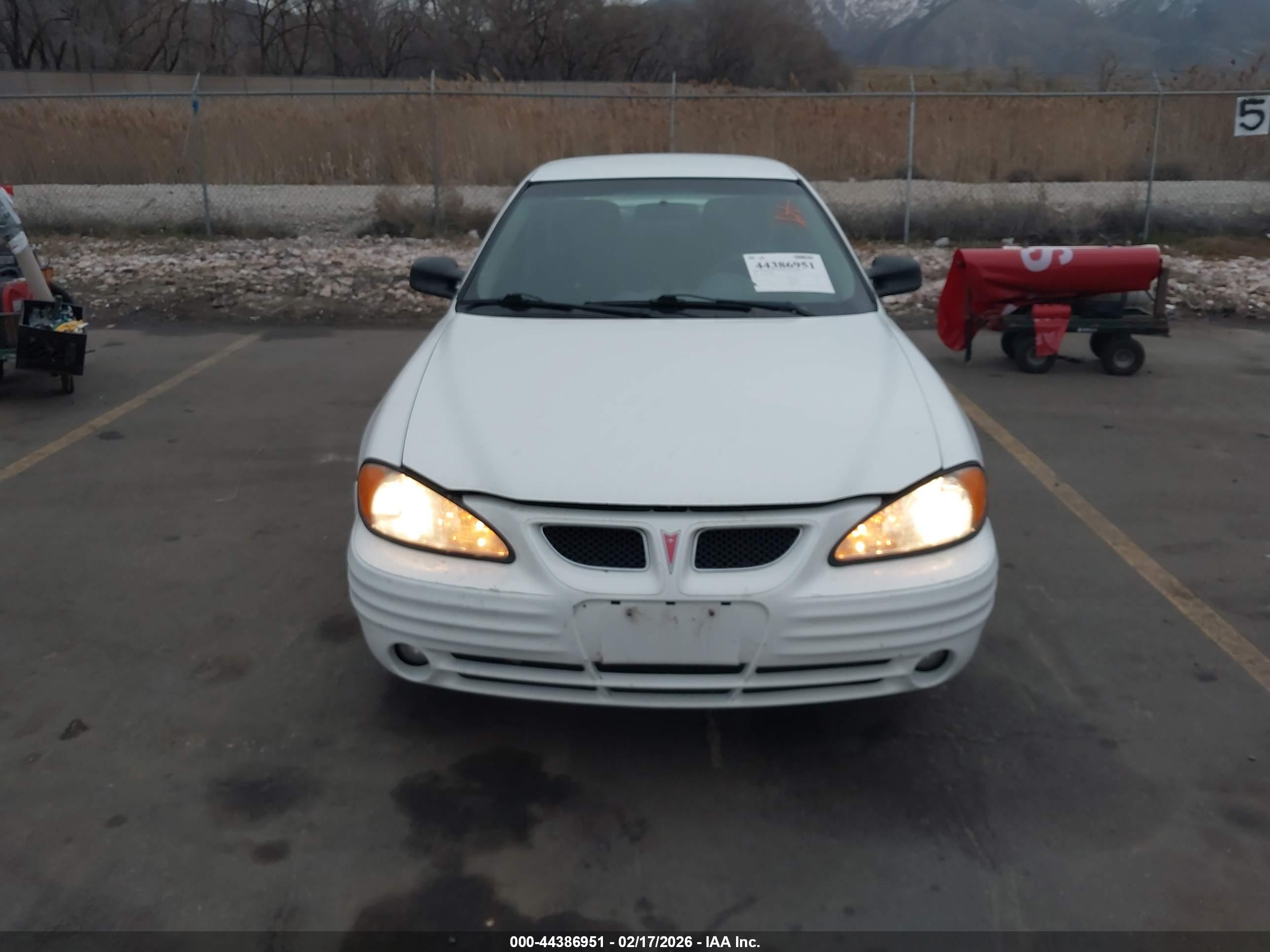 PONTIAC GRAND image 6