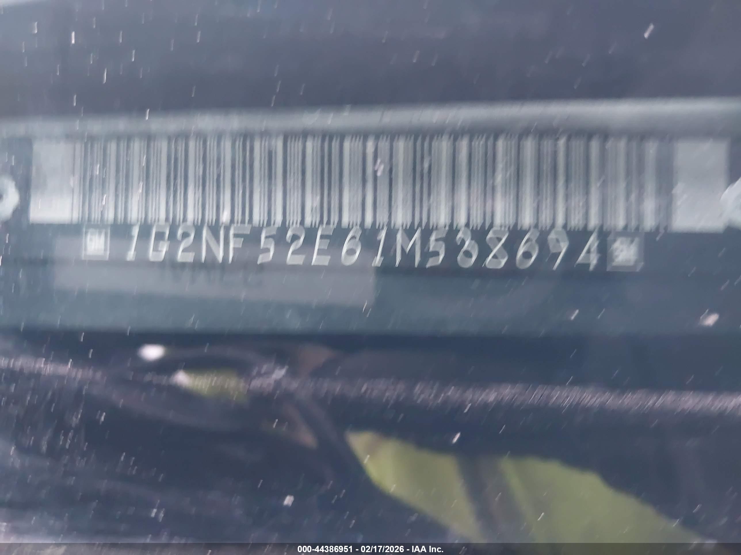 PONTIAC GRAND image 9