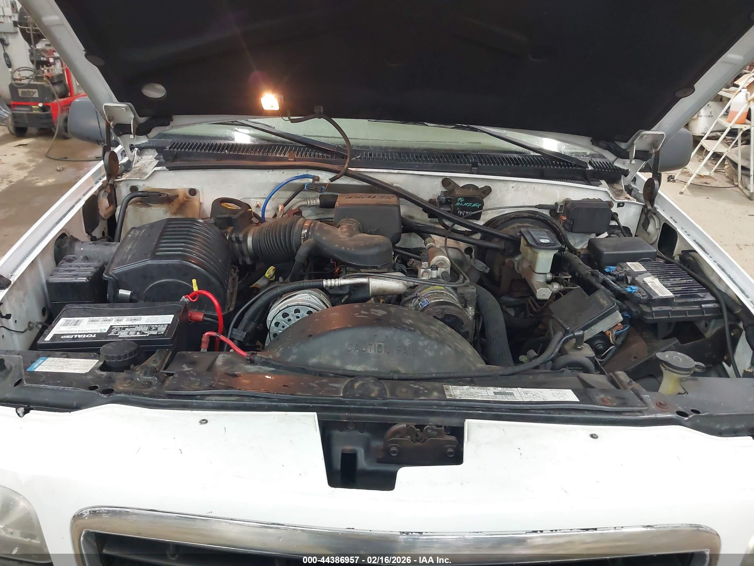 CADILLAC ESCALADE image 10