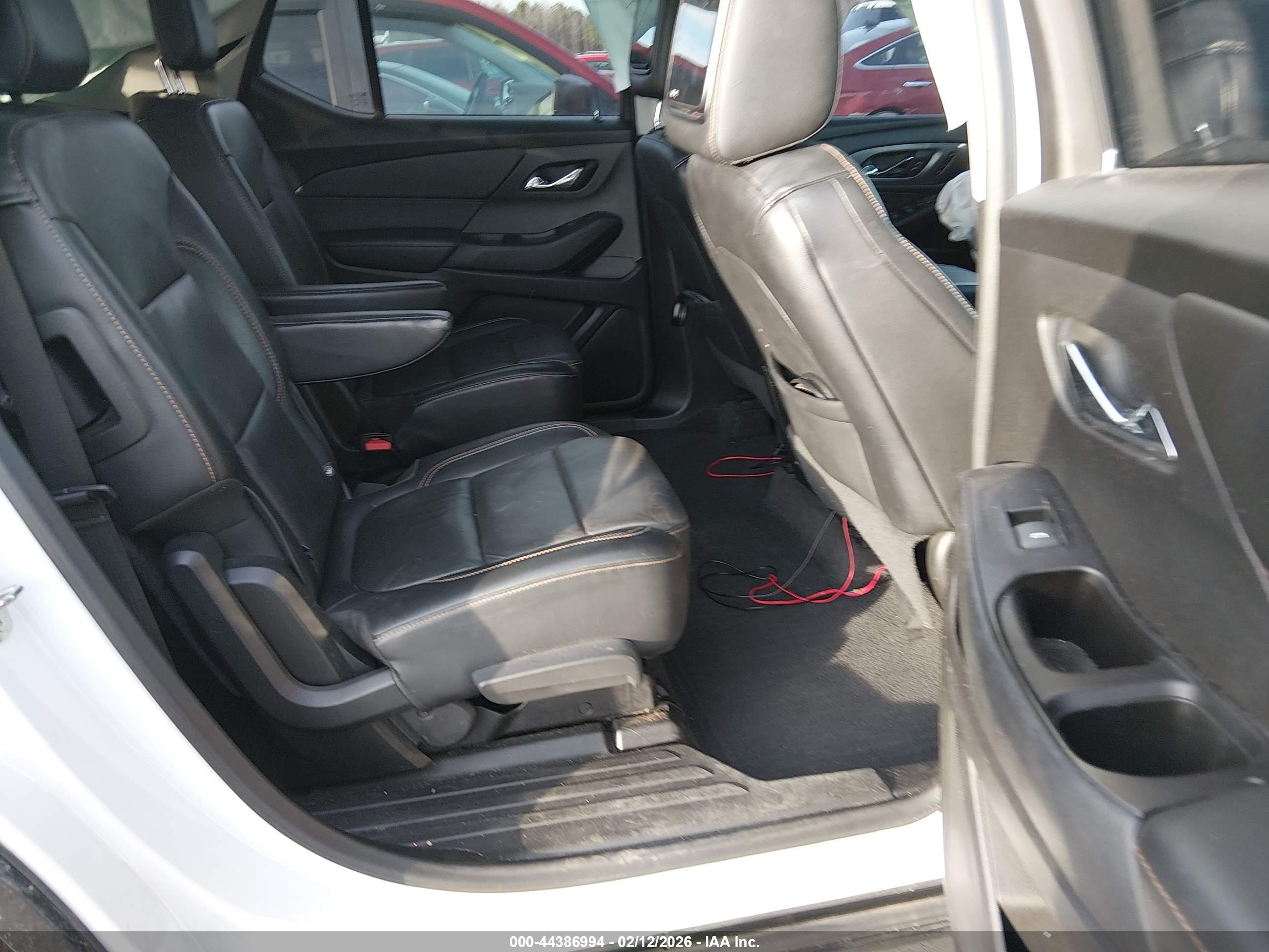 CHEVROLET TRAVERSE image 8