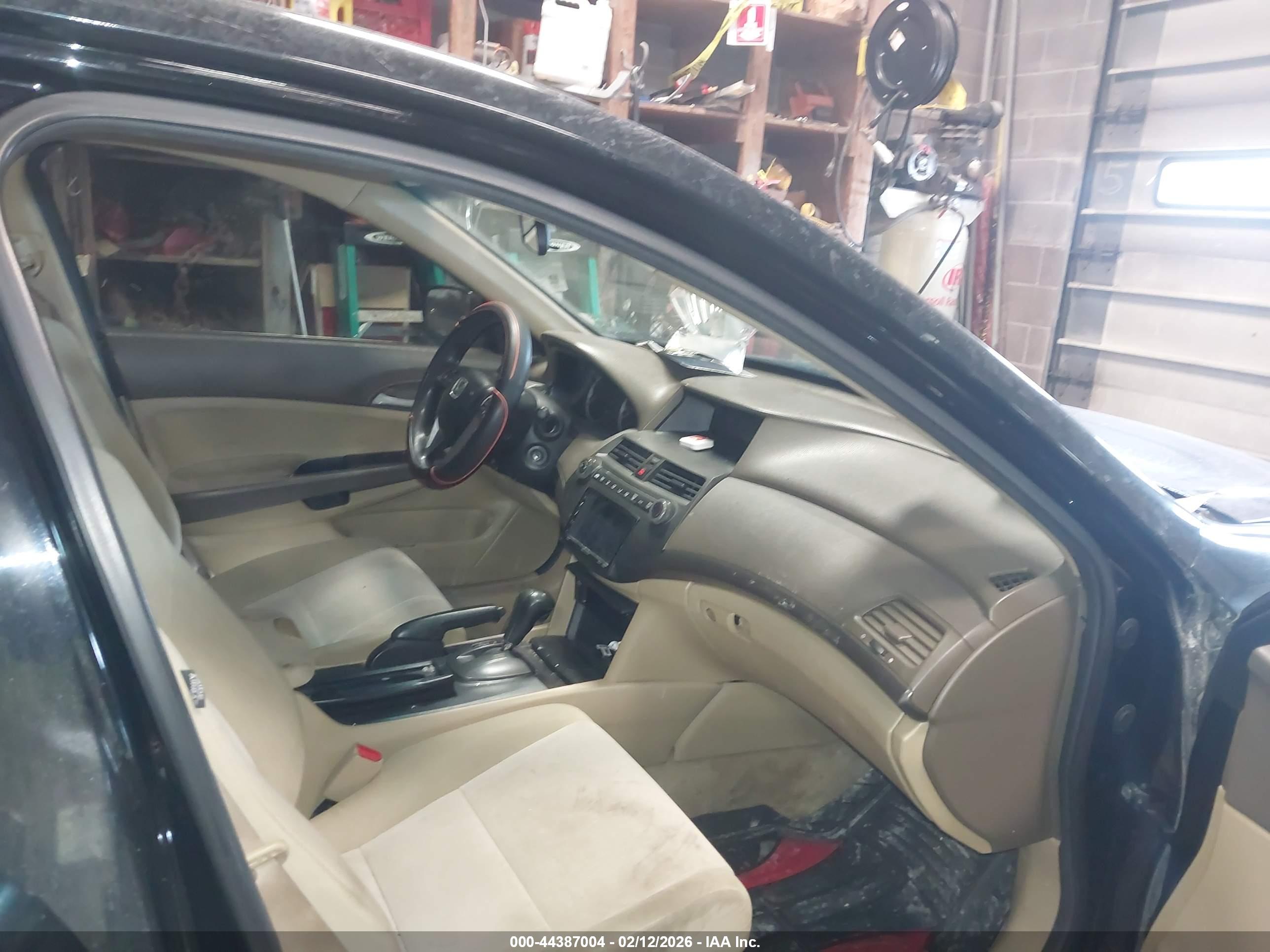 HONDA ACCORD image 5