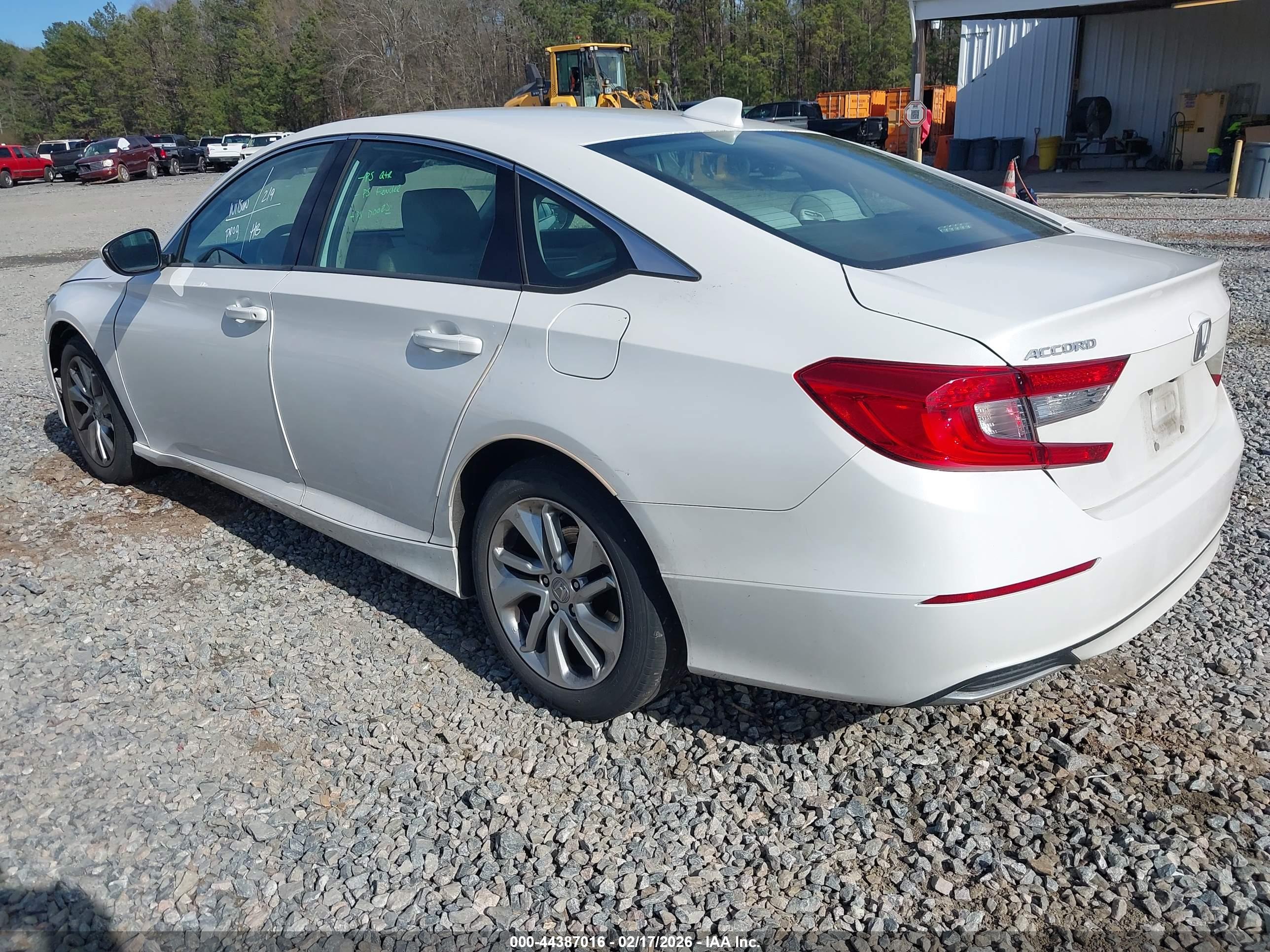 HONDA ACCORD image 3