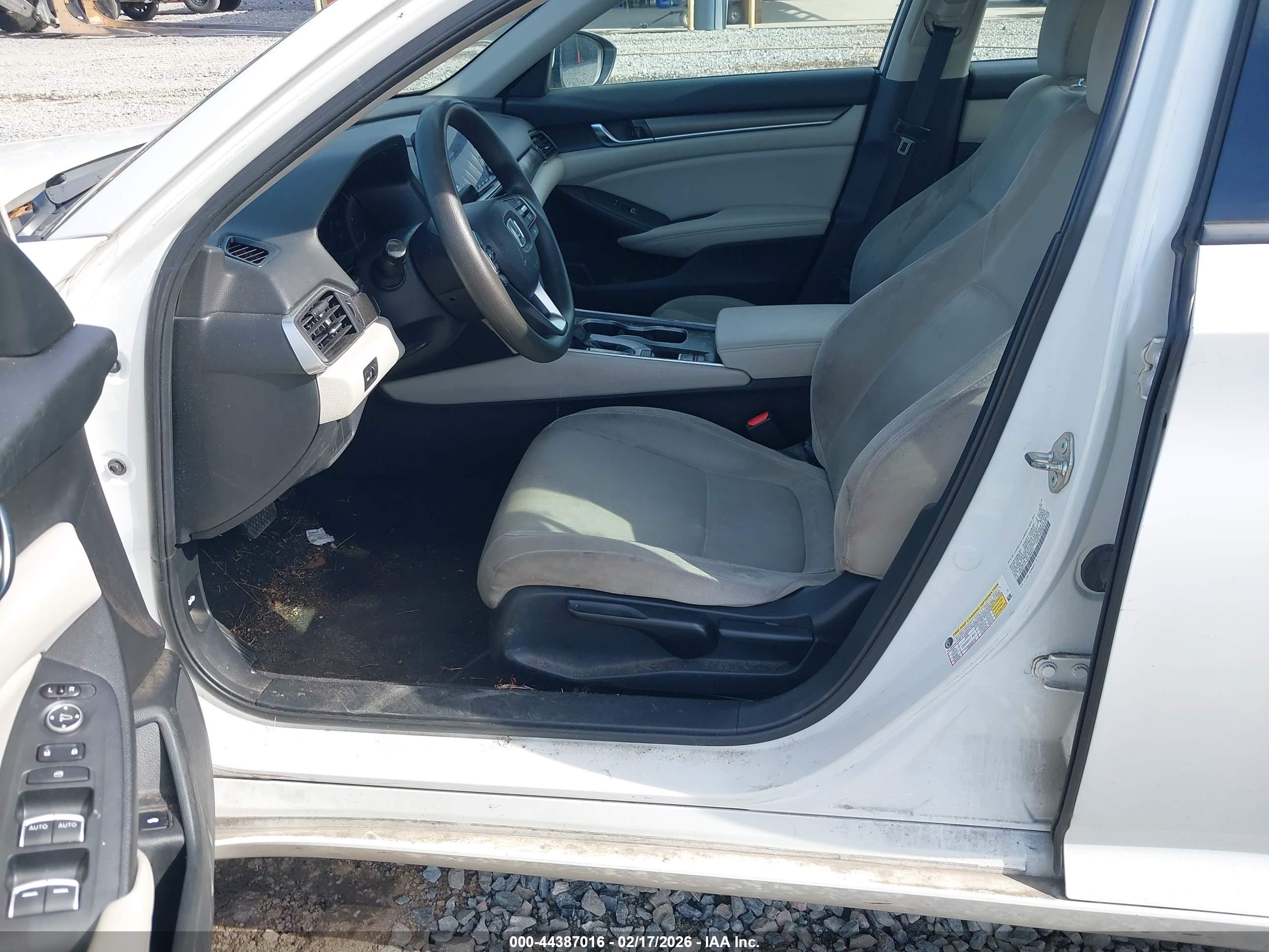 HONDA ACCORD image 5