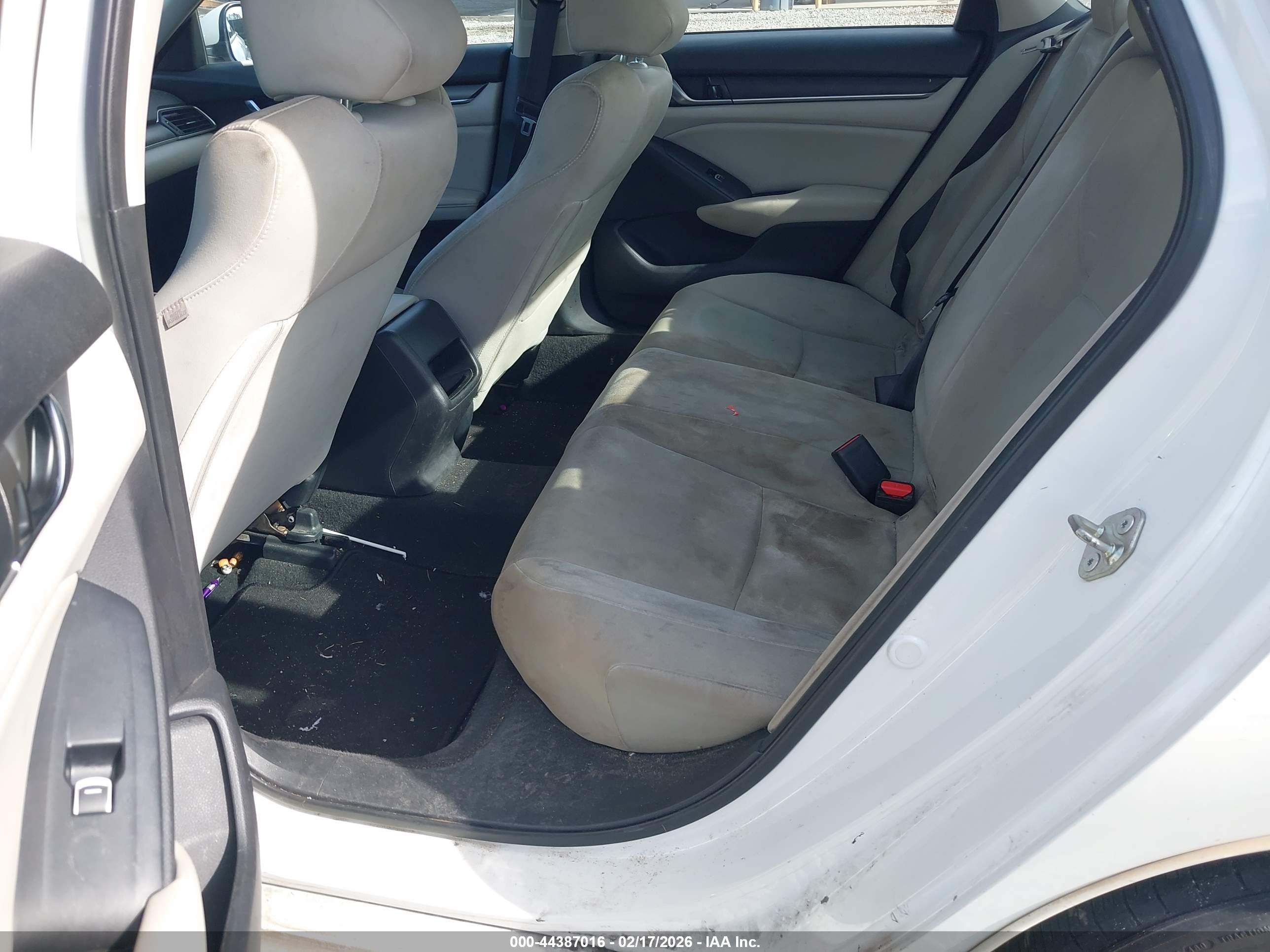HONDA ACCORD image 8