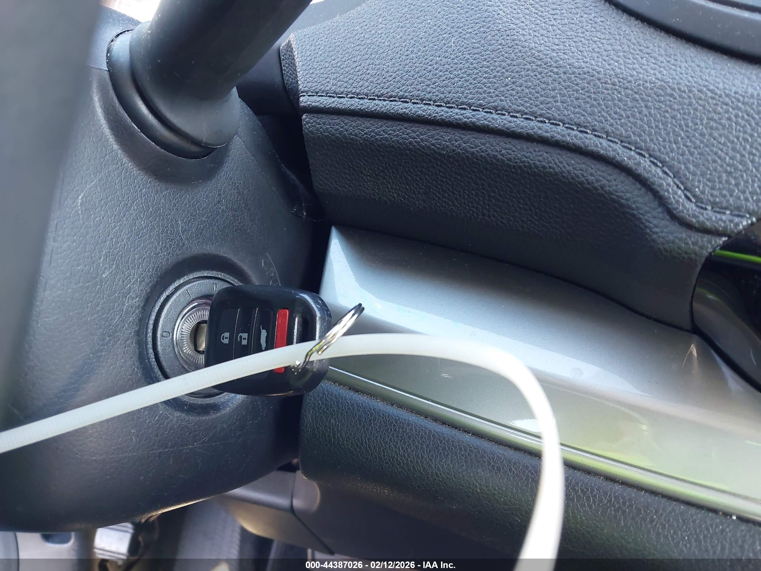 HONDA CR-V image 11