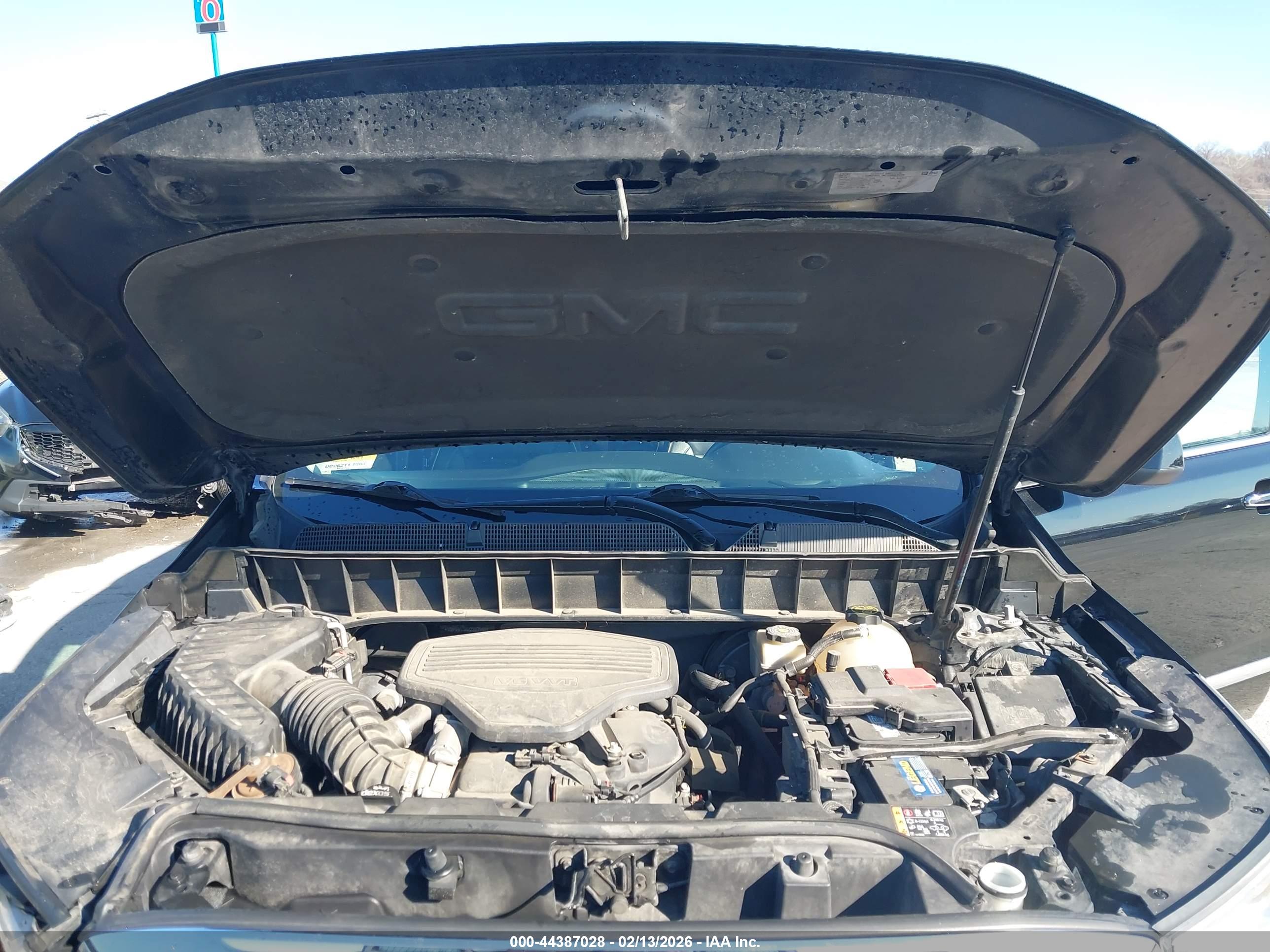 GMC ACADIA image 10