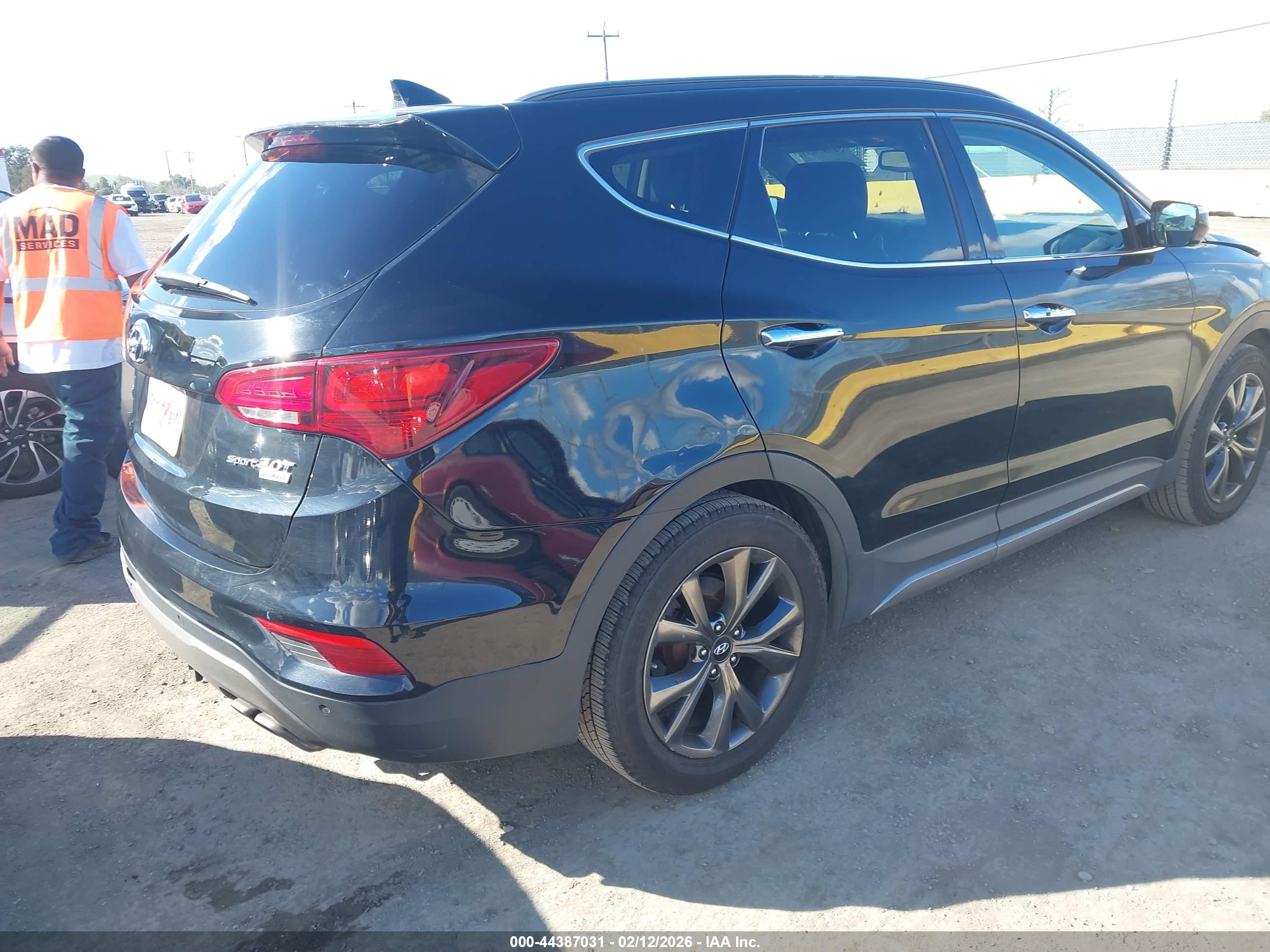 HYUNDAI SANTA image 4