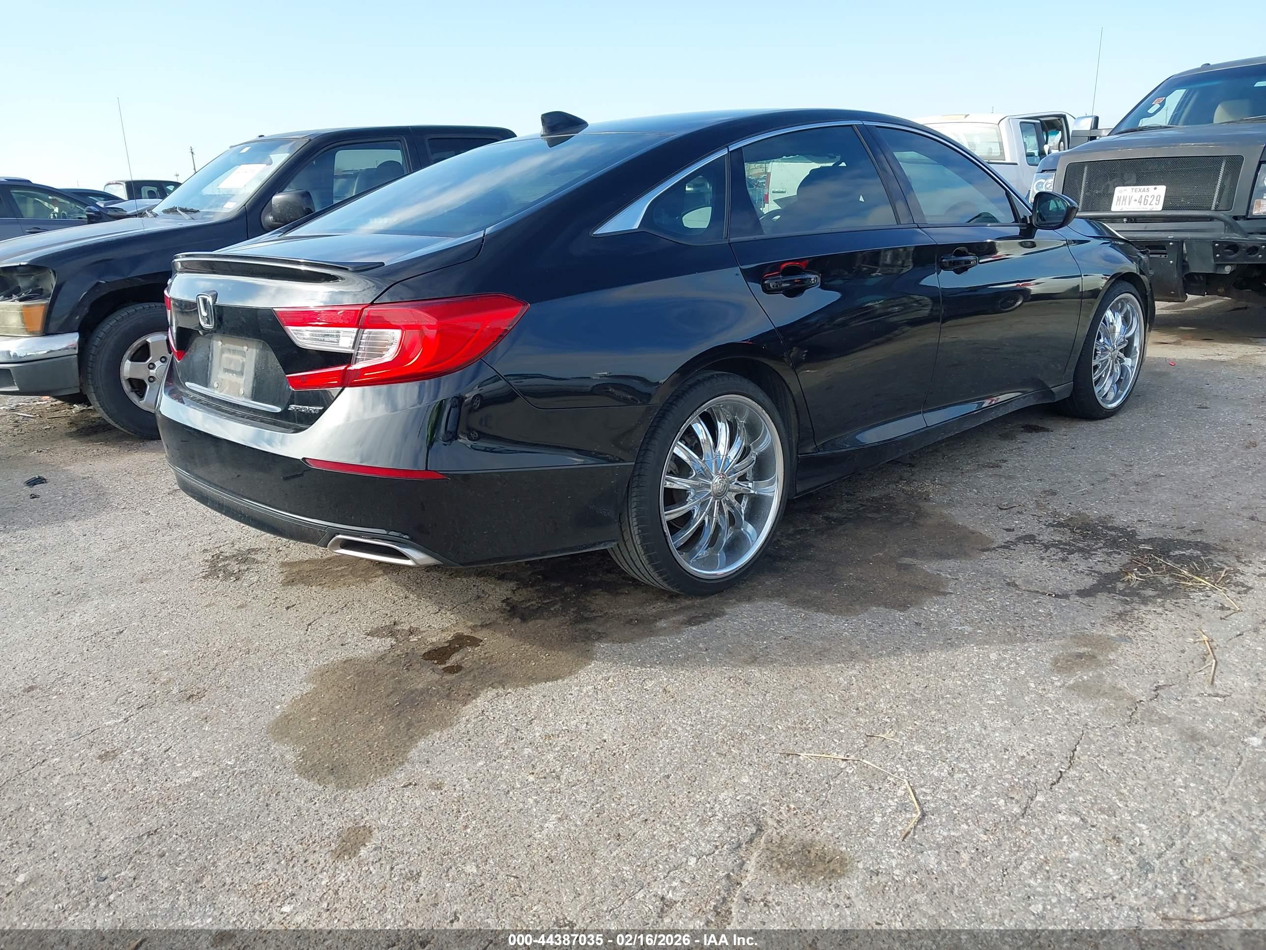 HONDA ACCORD image 4