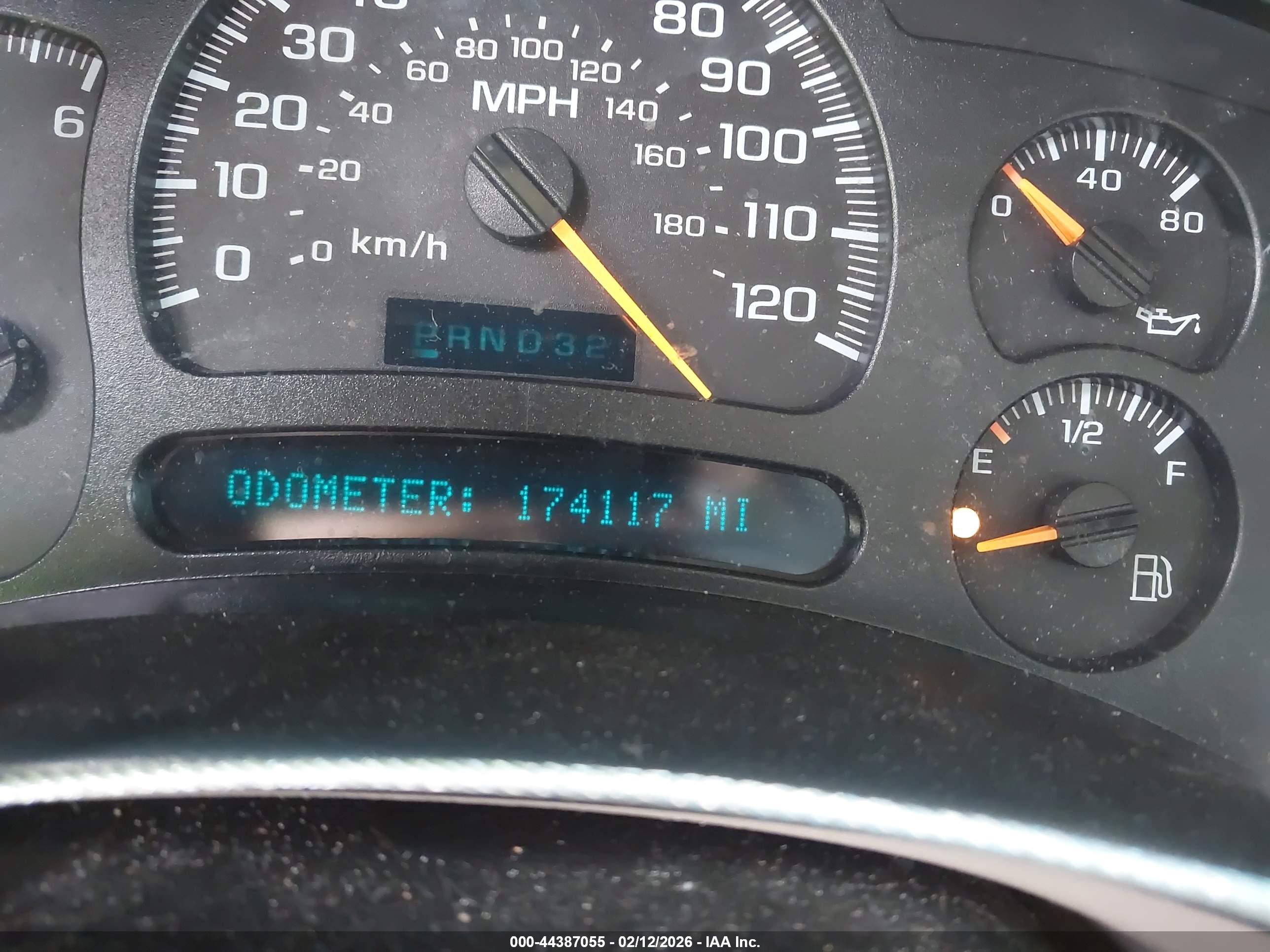 CHEVROLET TAHOE image 7