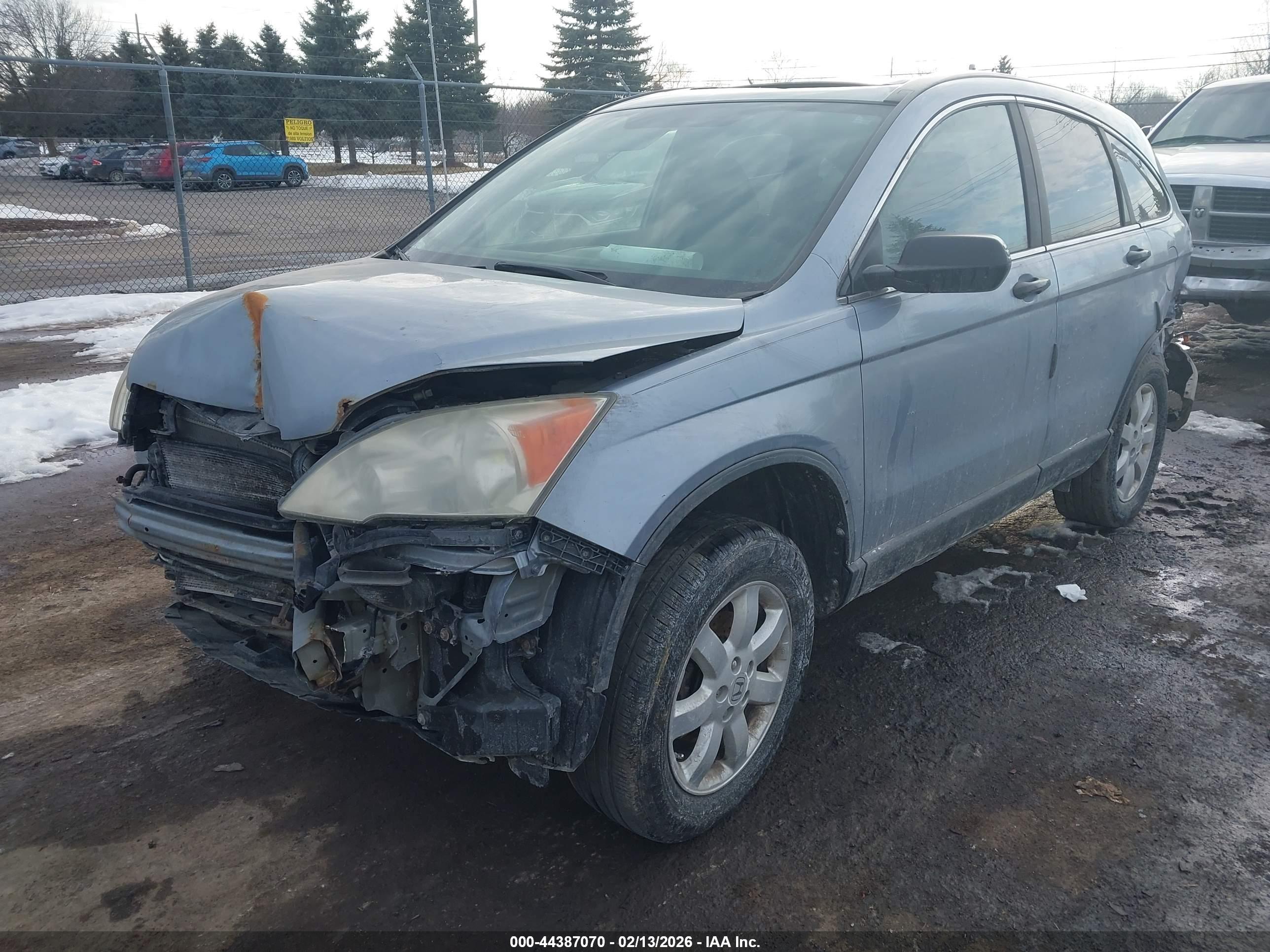 HONDA CR-V image 2