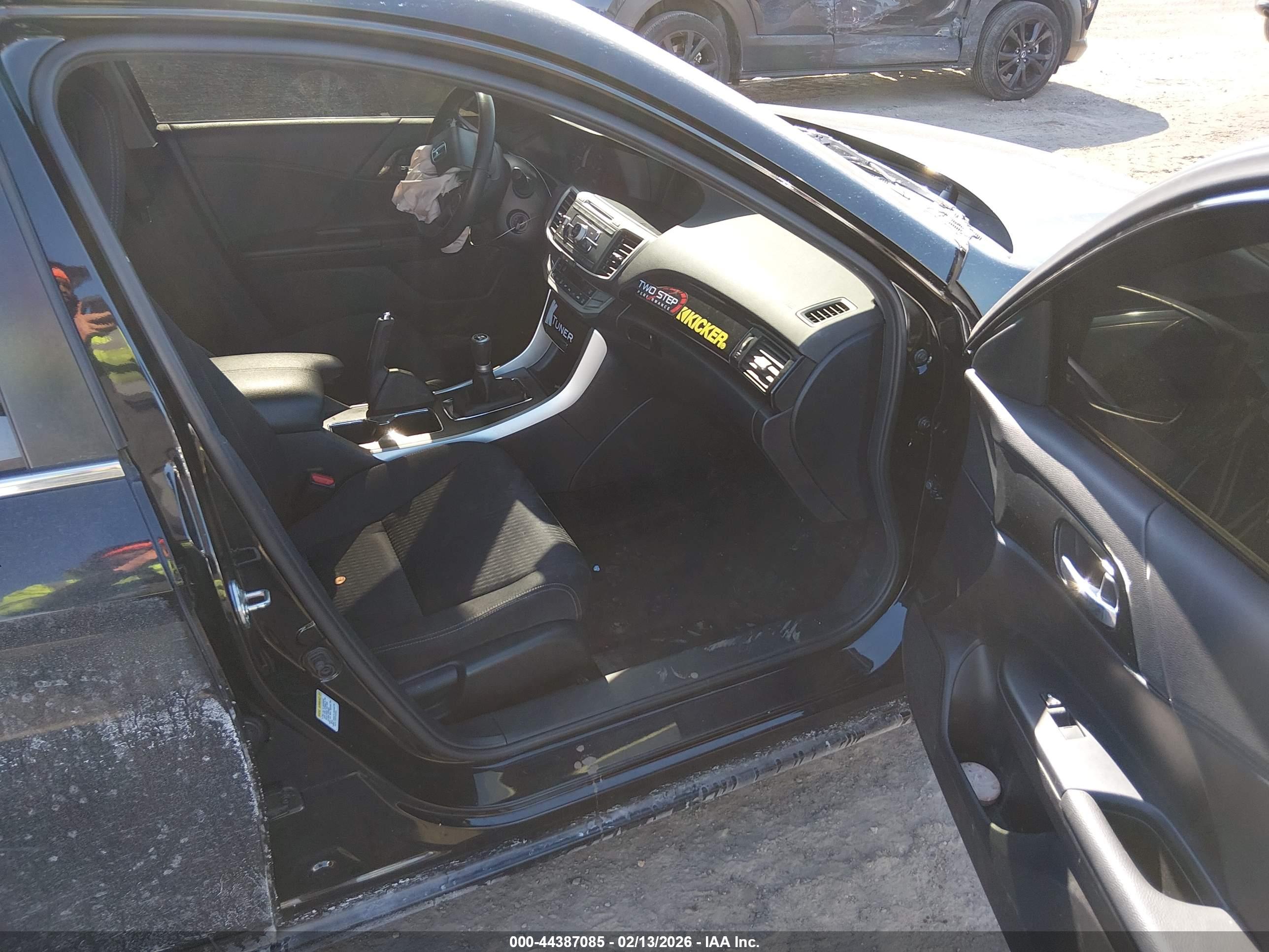 HONDA ACCORD image 5