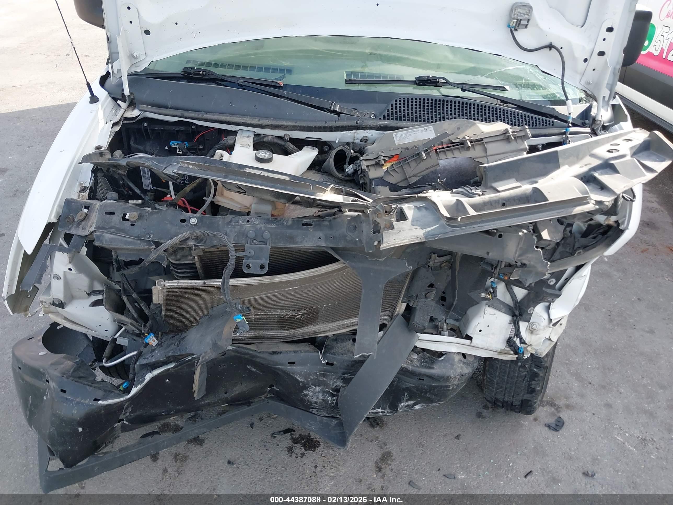 CHEVROLET EXPRESS image 10