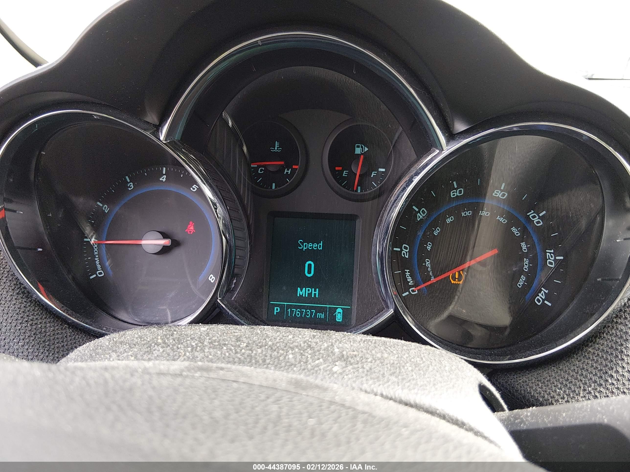 CHEVROLET CRUZE image 7