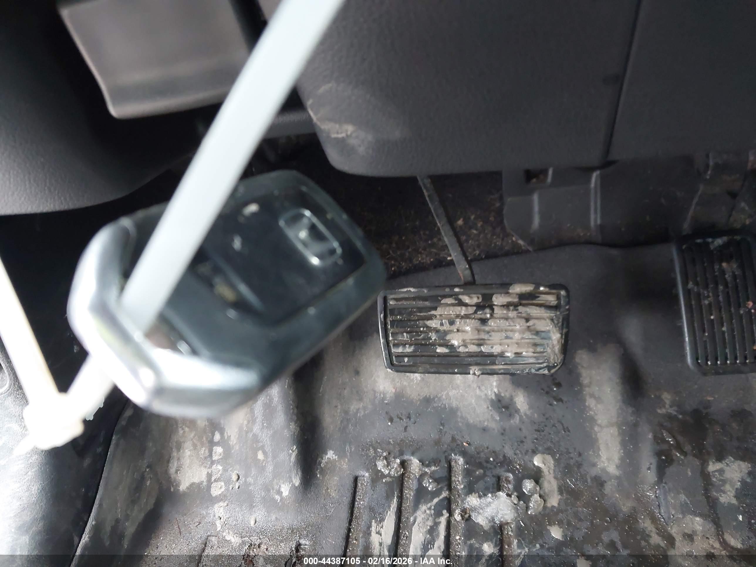 HONDA CR-V image 11