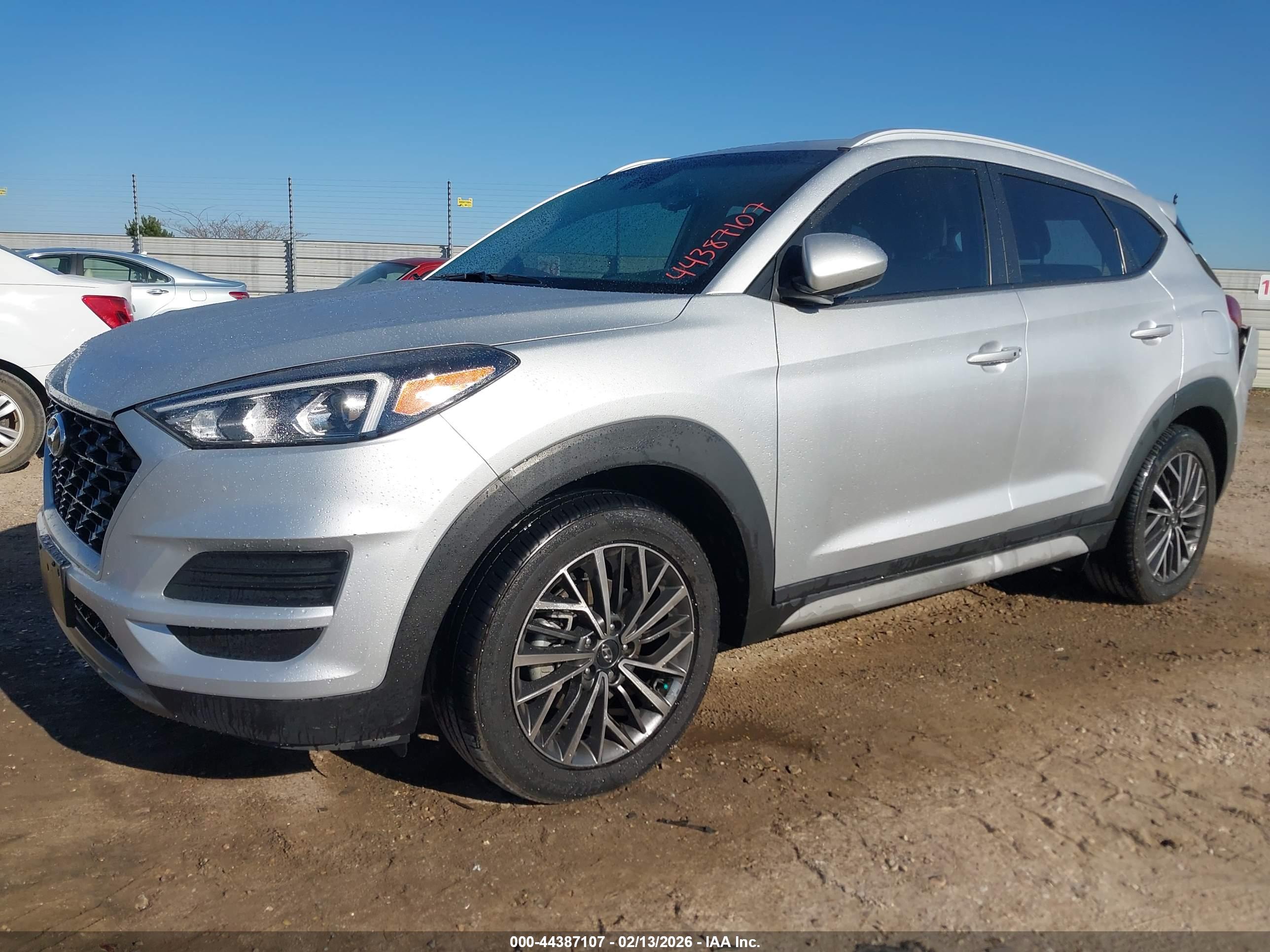 HYUNDAI TUCSON image 2