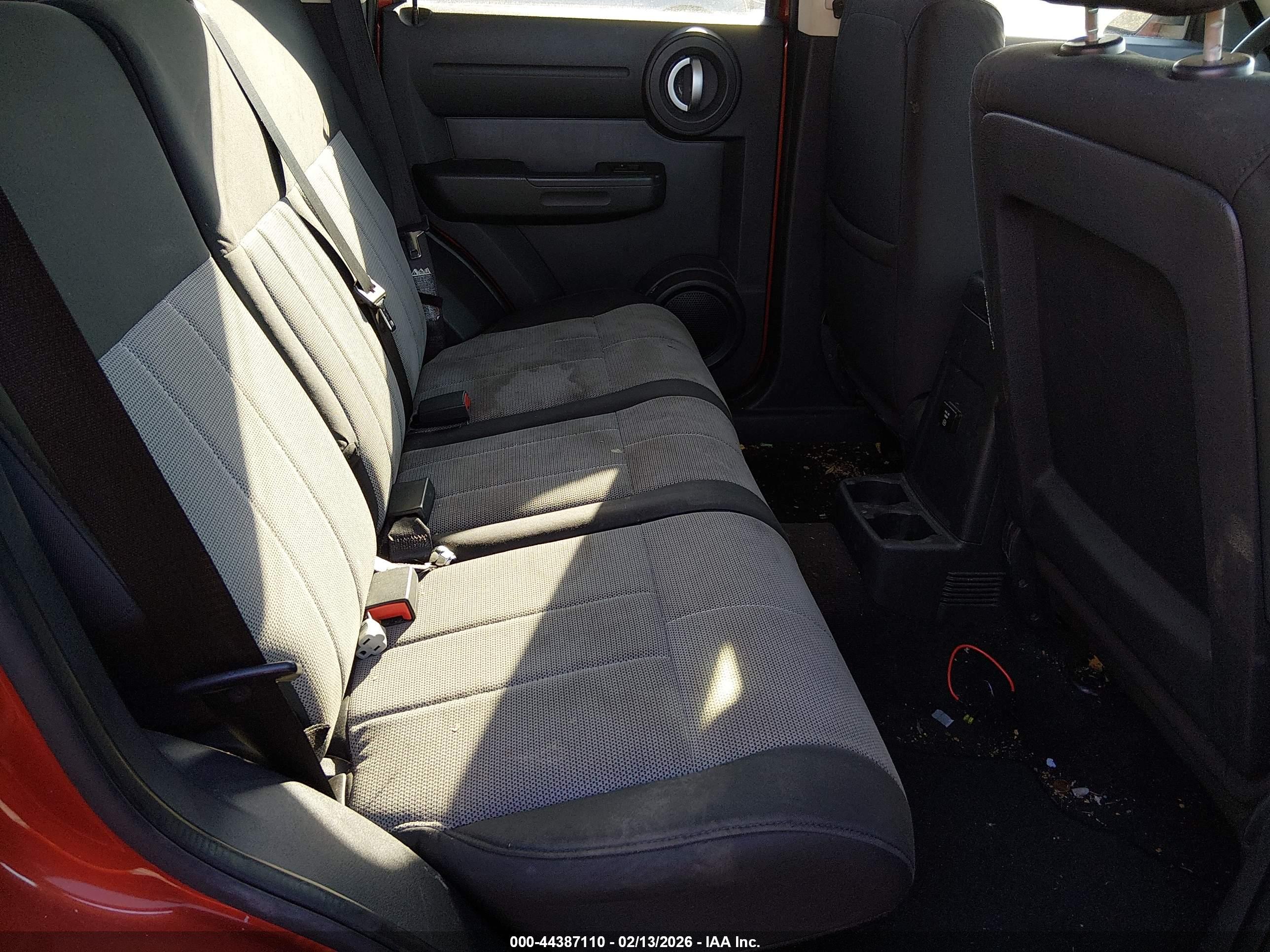 DODGE NITRO image 8