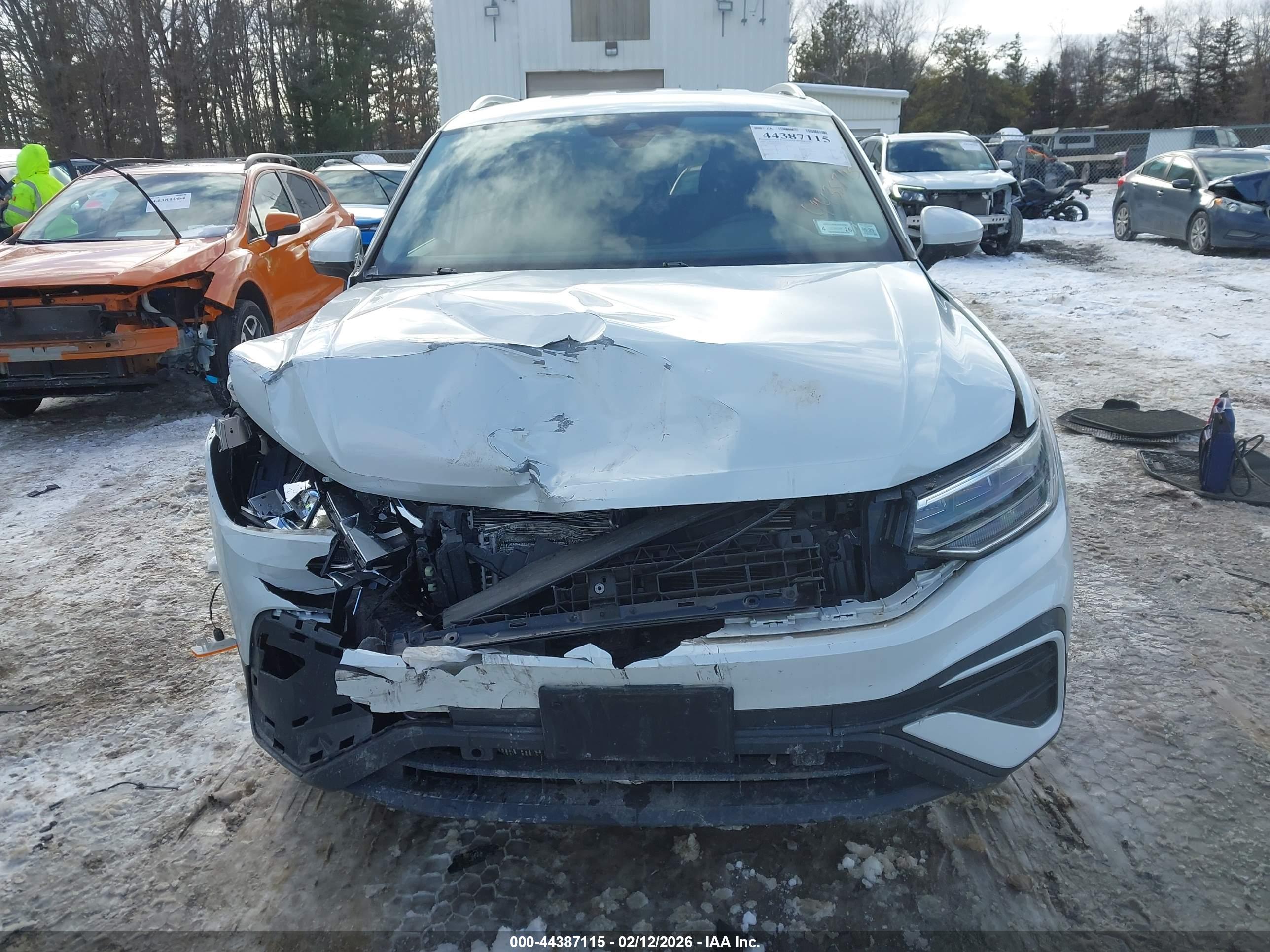 VOLKSWAGEN TIGUAN image 6