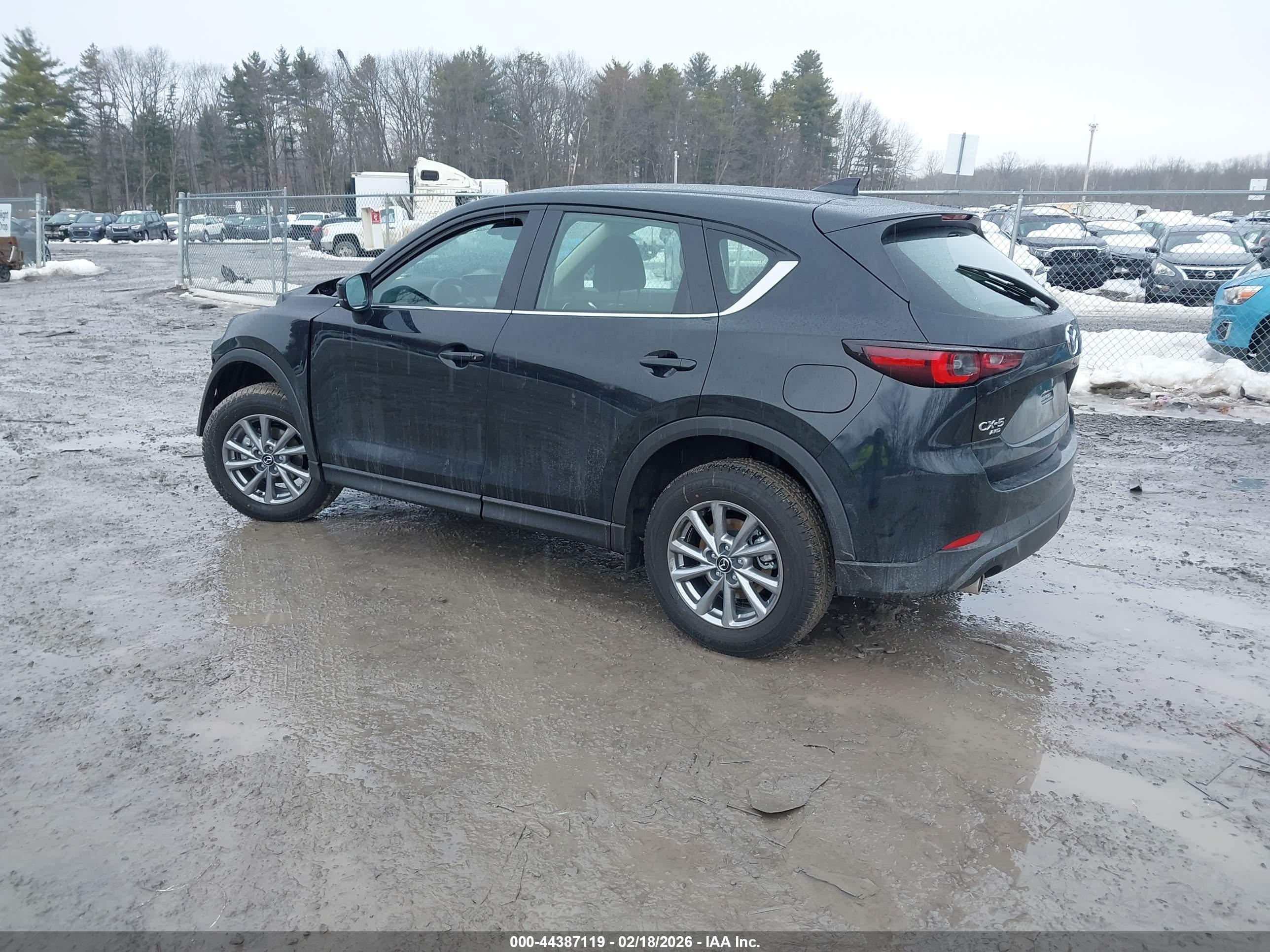 MAZDA CX-5 image 3
