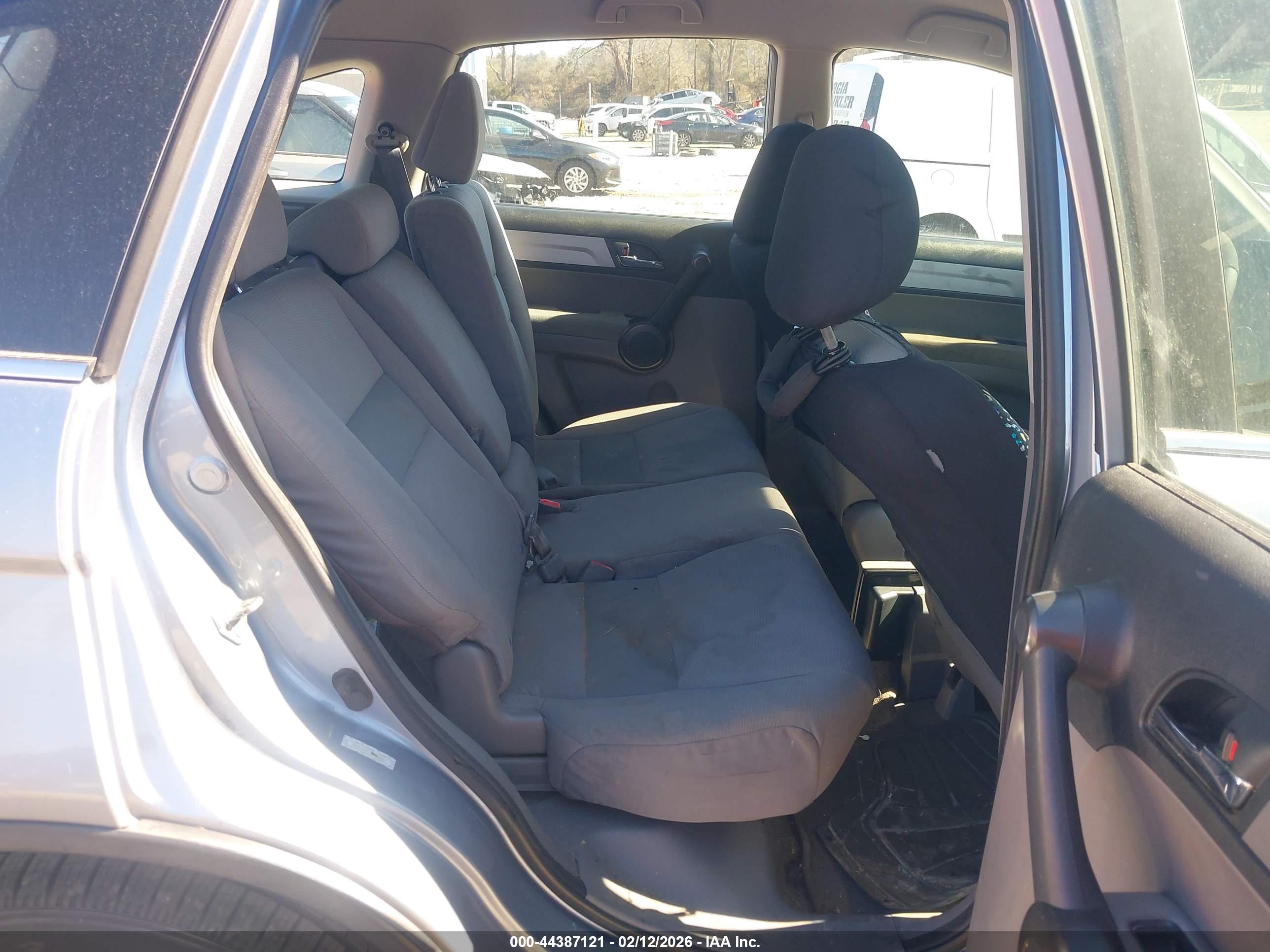 HONDA CR-V image 8