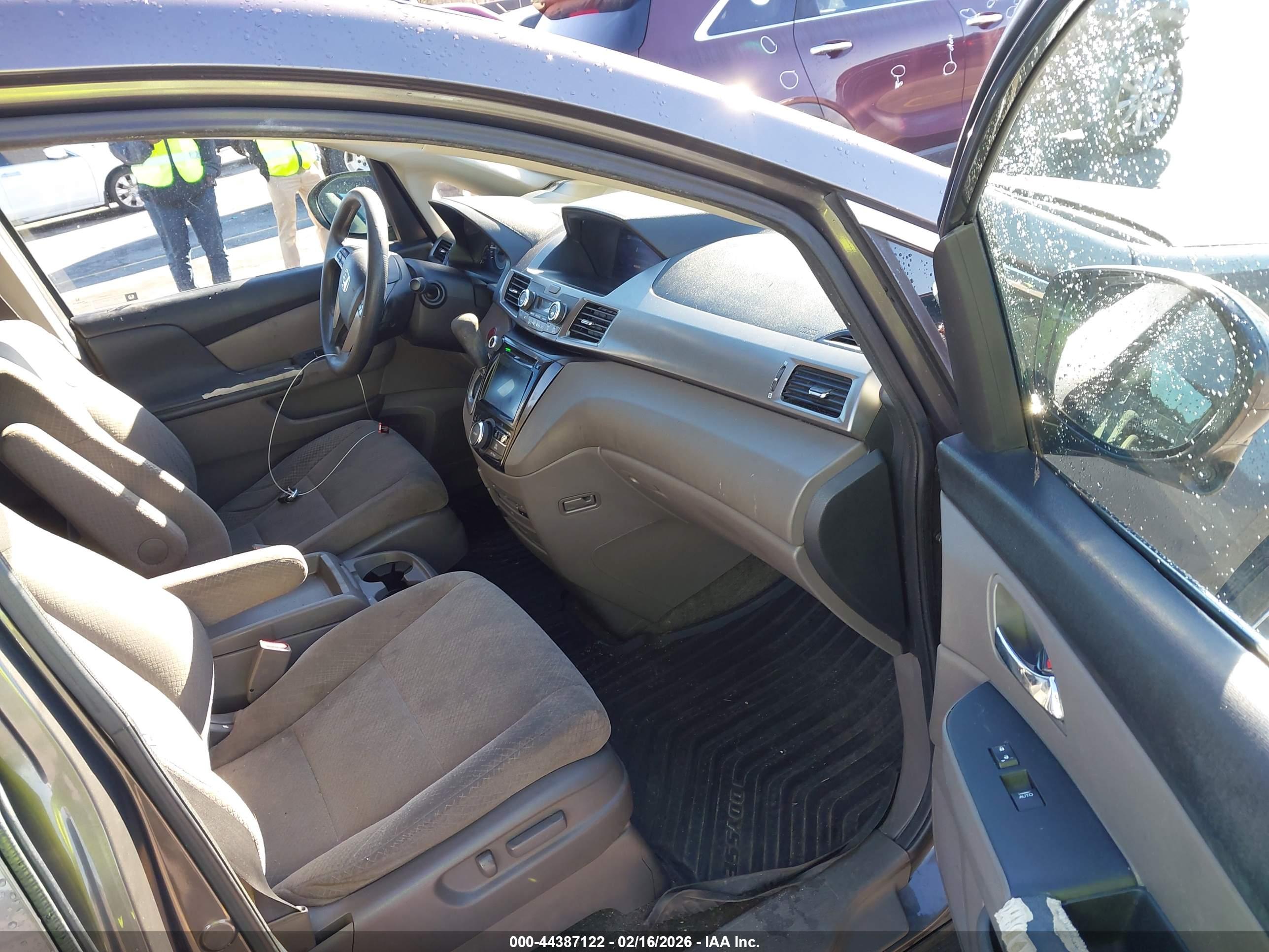 HONDA ODYSSEY image 5