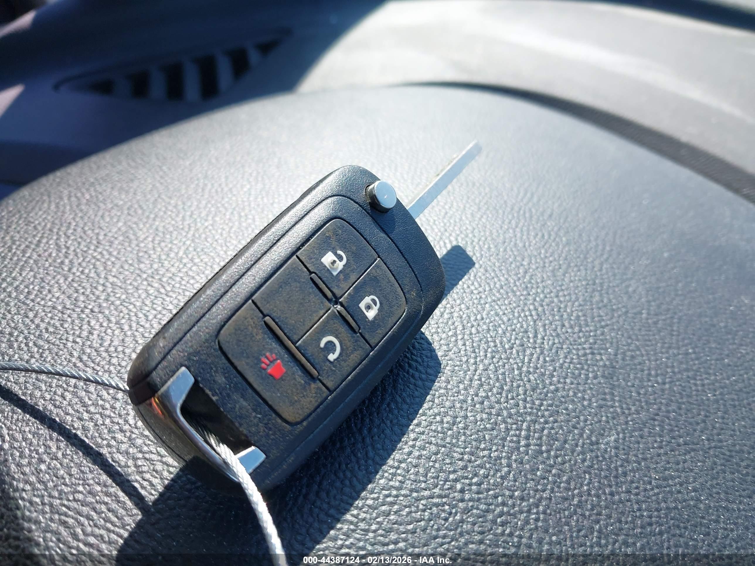 CHEVROLET EQUINOX image 11