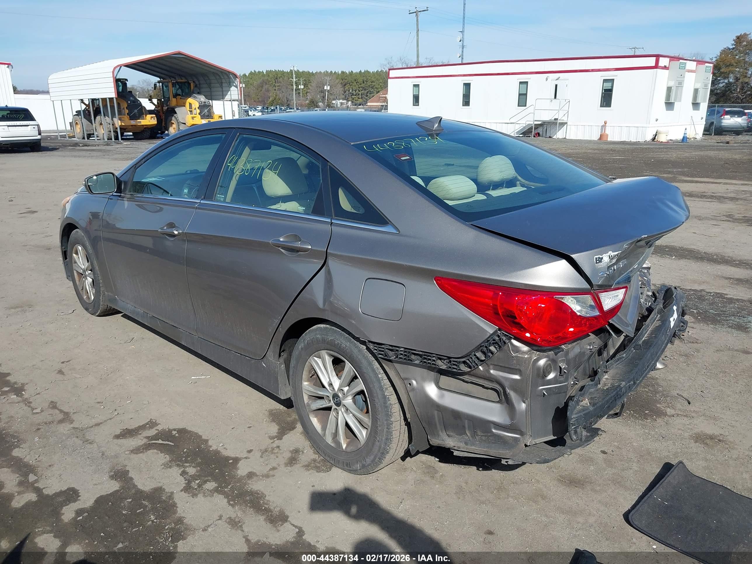 HYUNDAI SONATA image 3