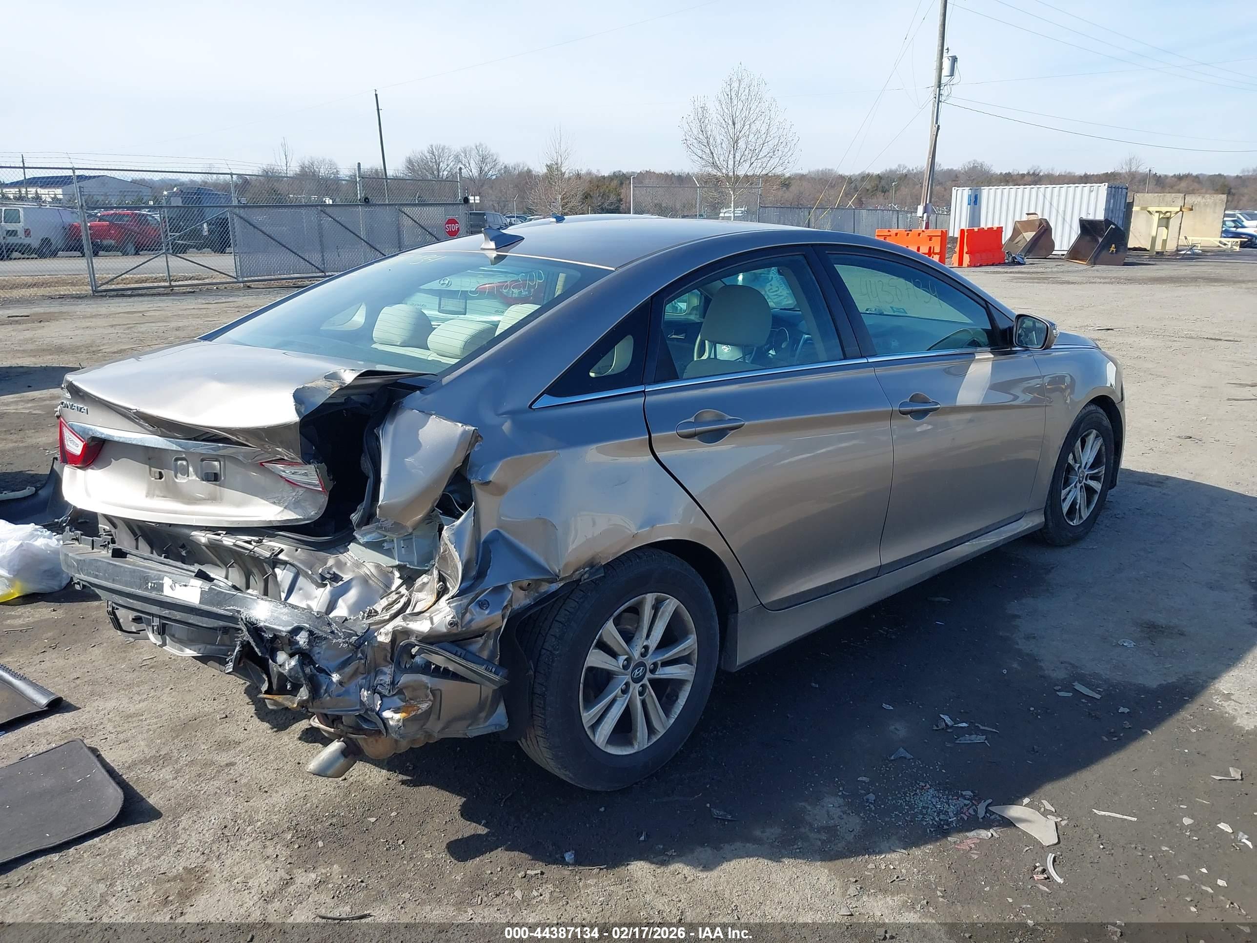 HYUNDAI SONATA image 4