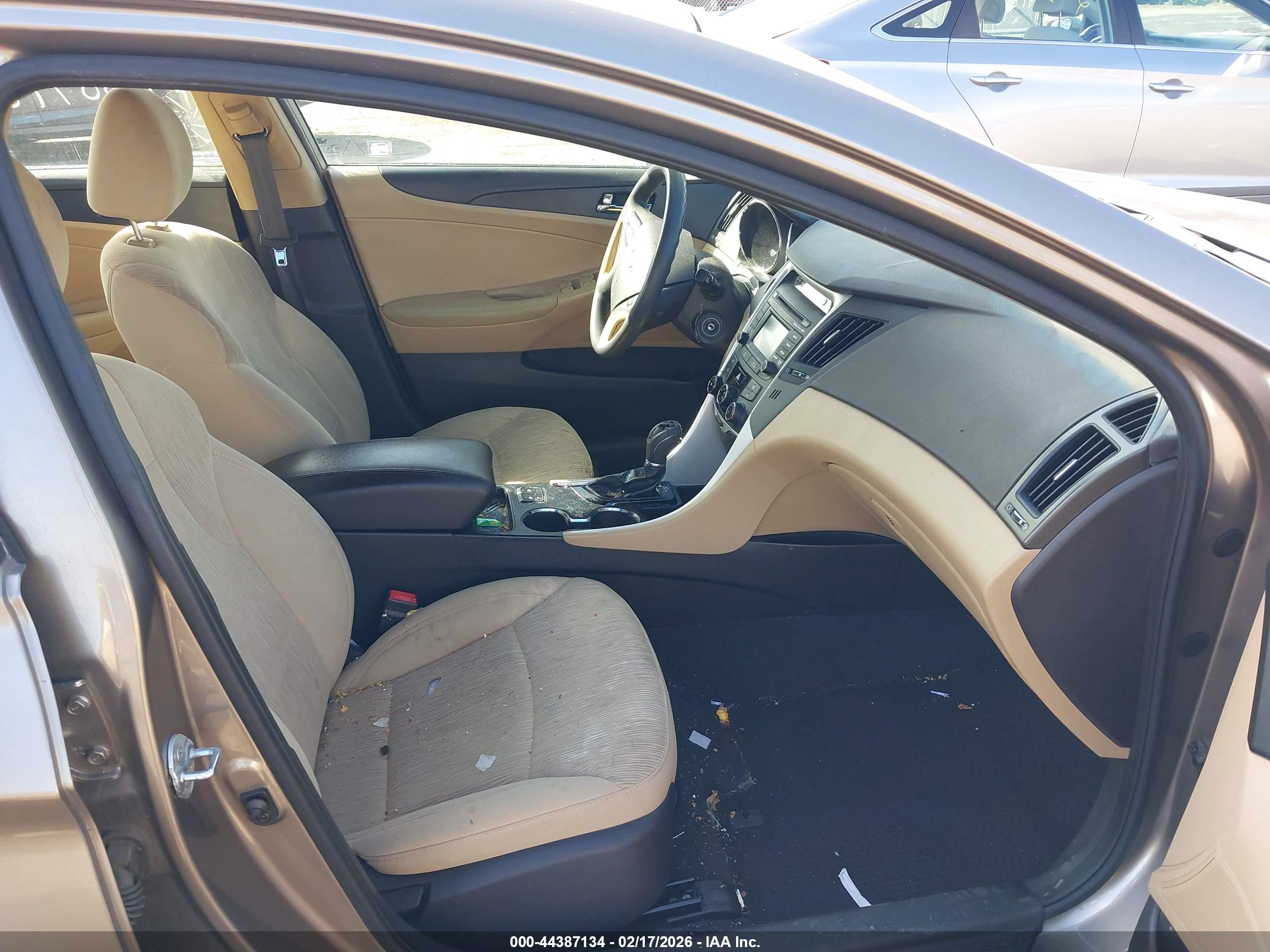 HYUNDAI SONATA image 5