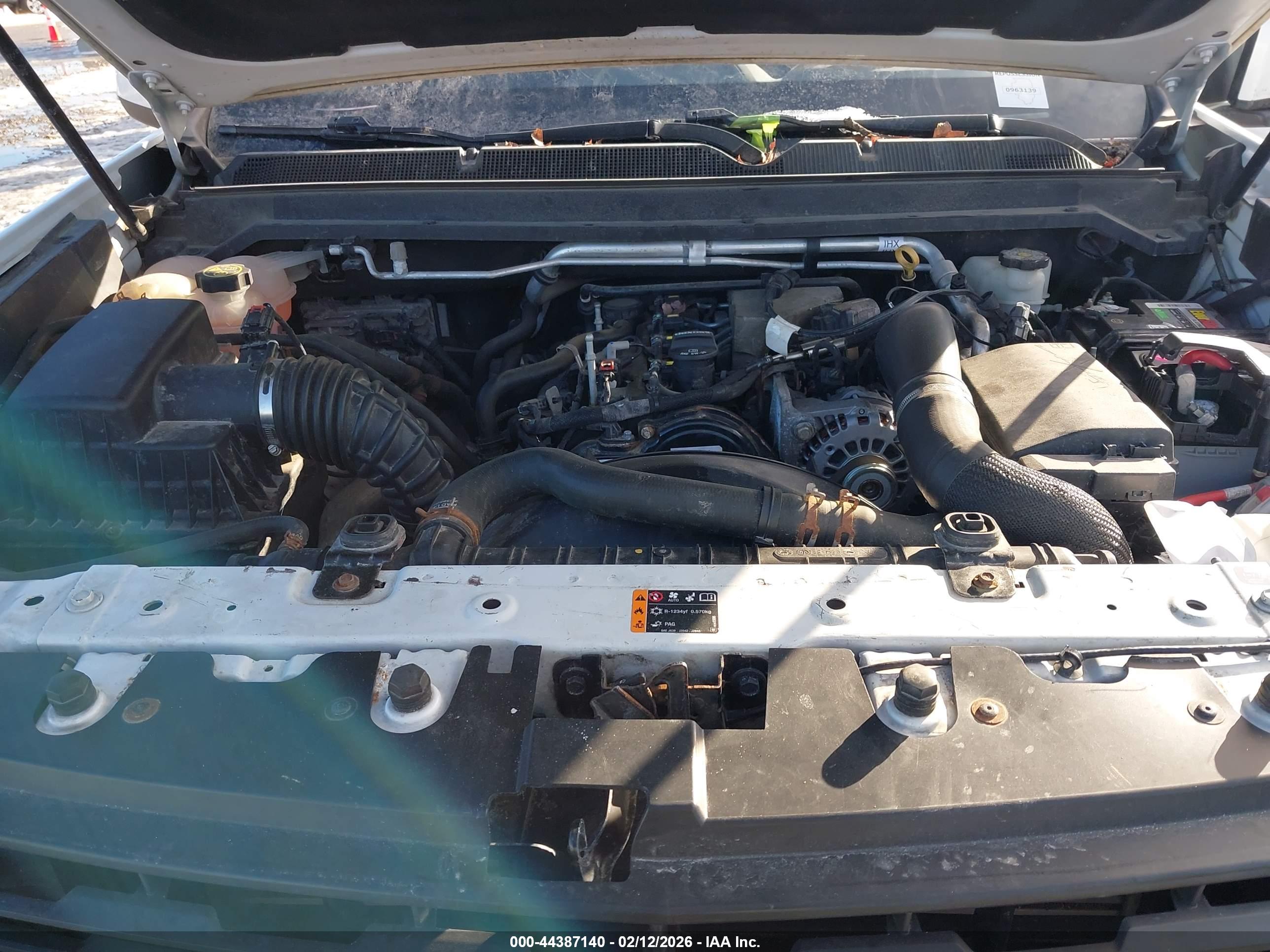 CHEVROLET COLORADO image 10