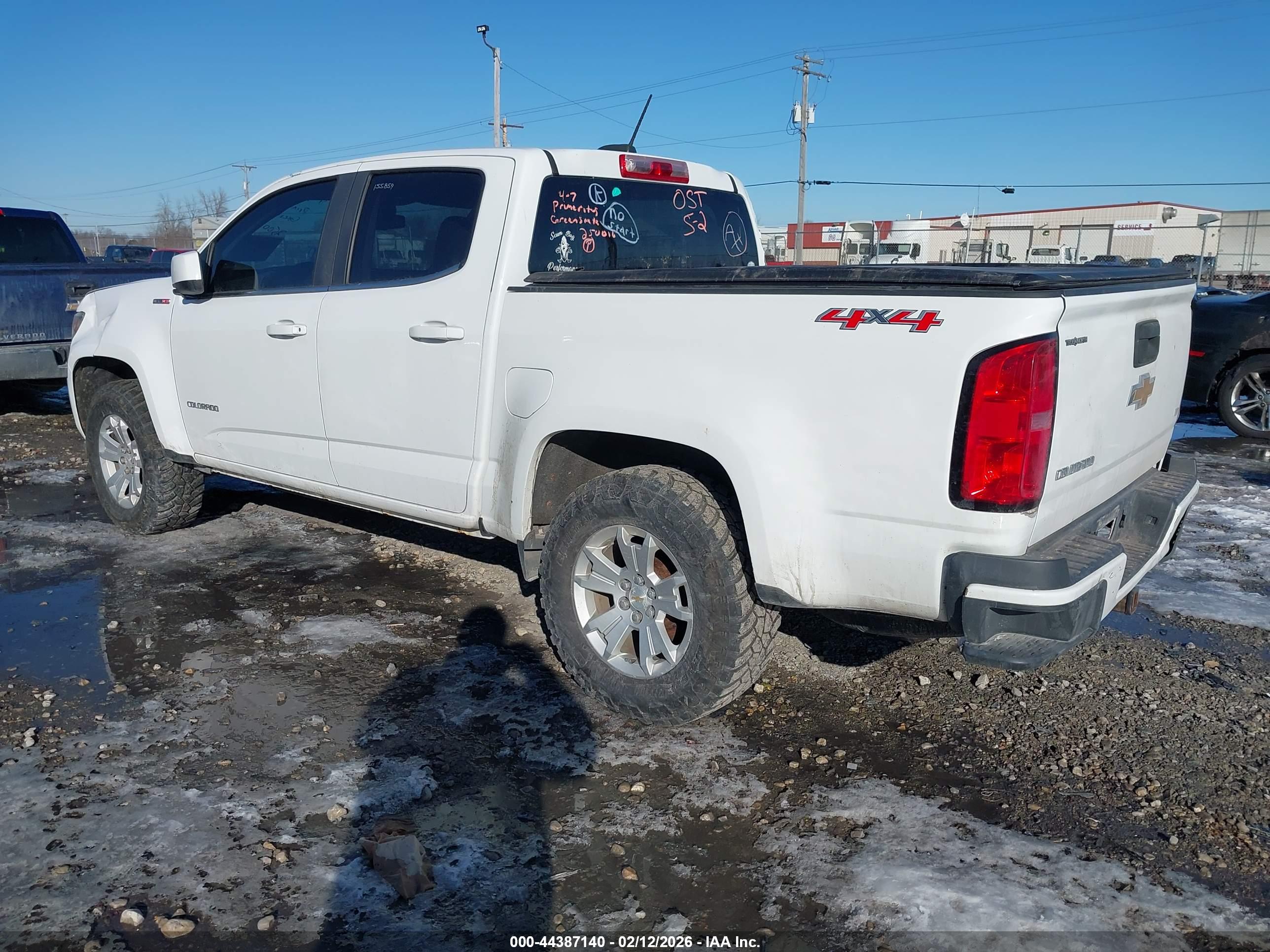 CHEVROLET COLORADO image 3