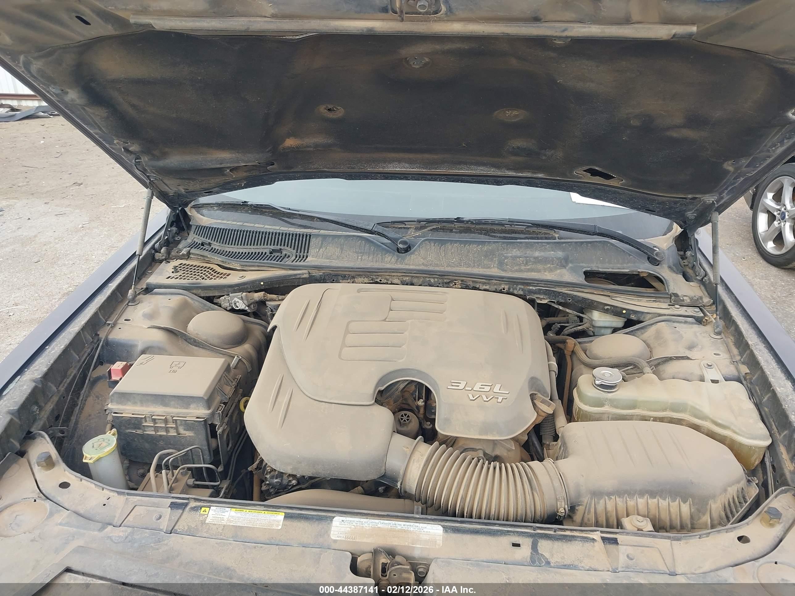 DODGE CHALLENGER image 10