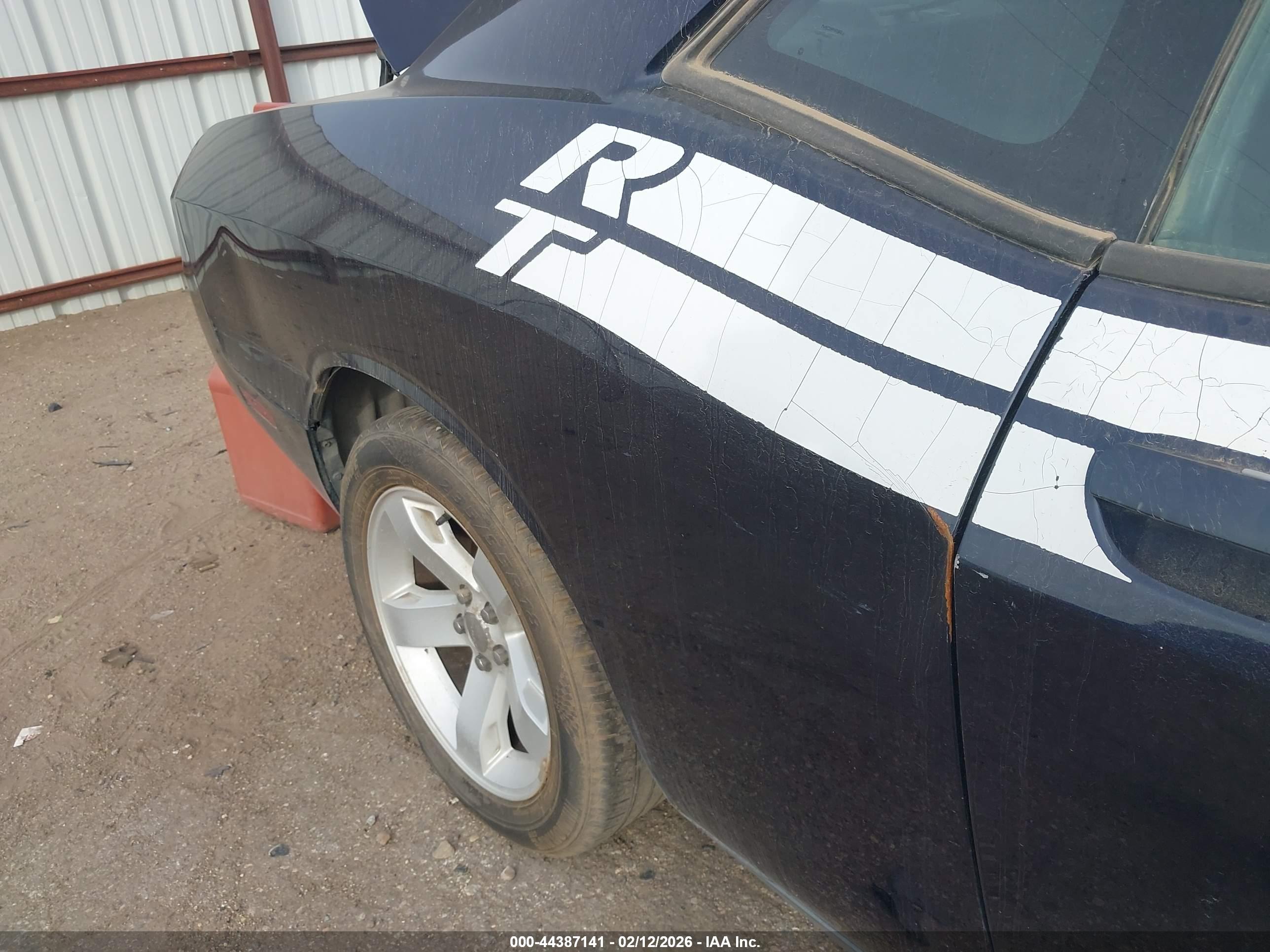 DODGE CHALLENGER image 6
