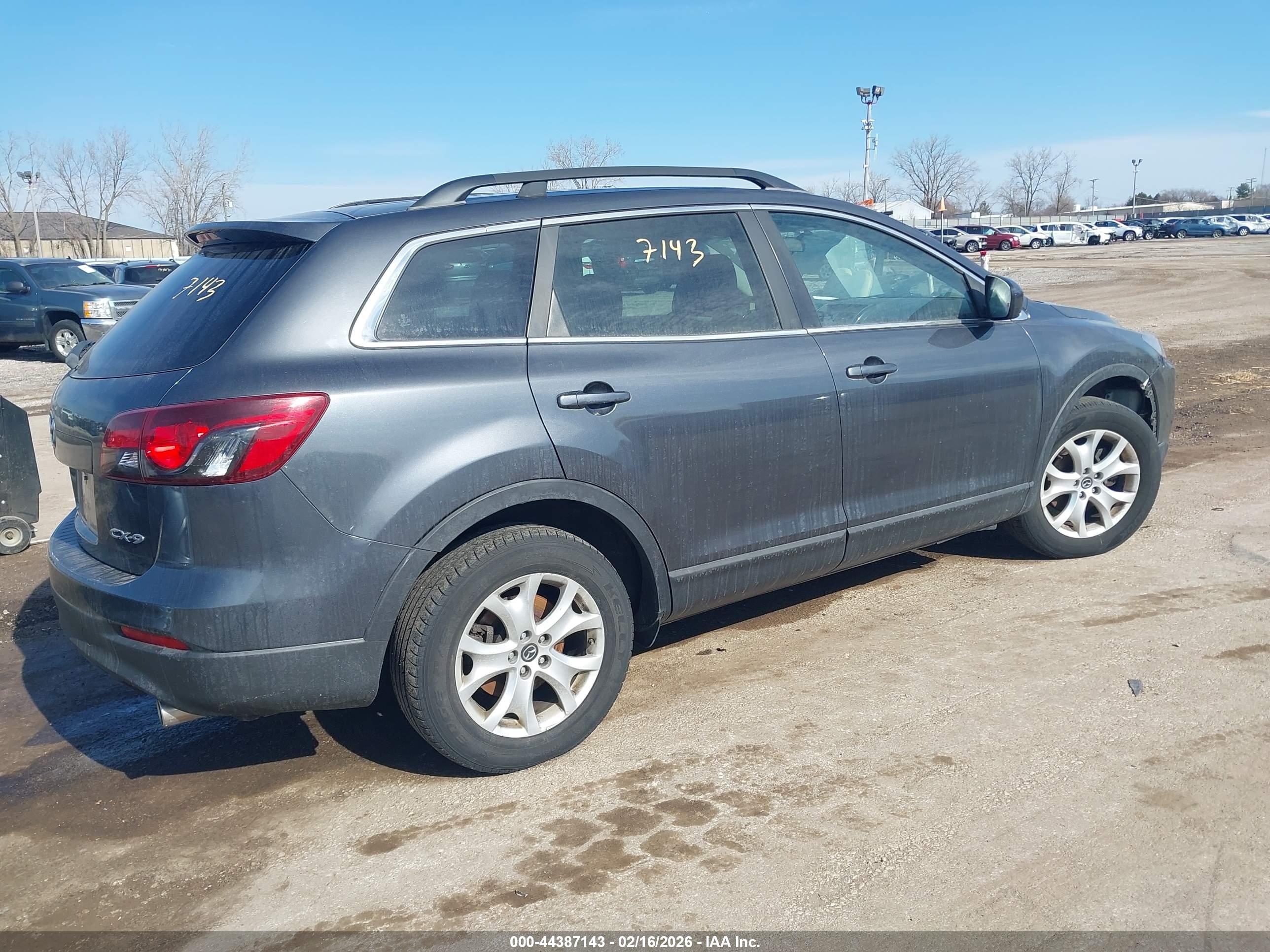 MAZDA CX-9 image 4