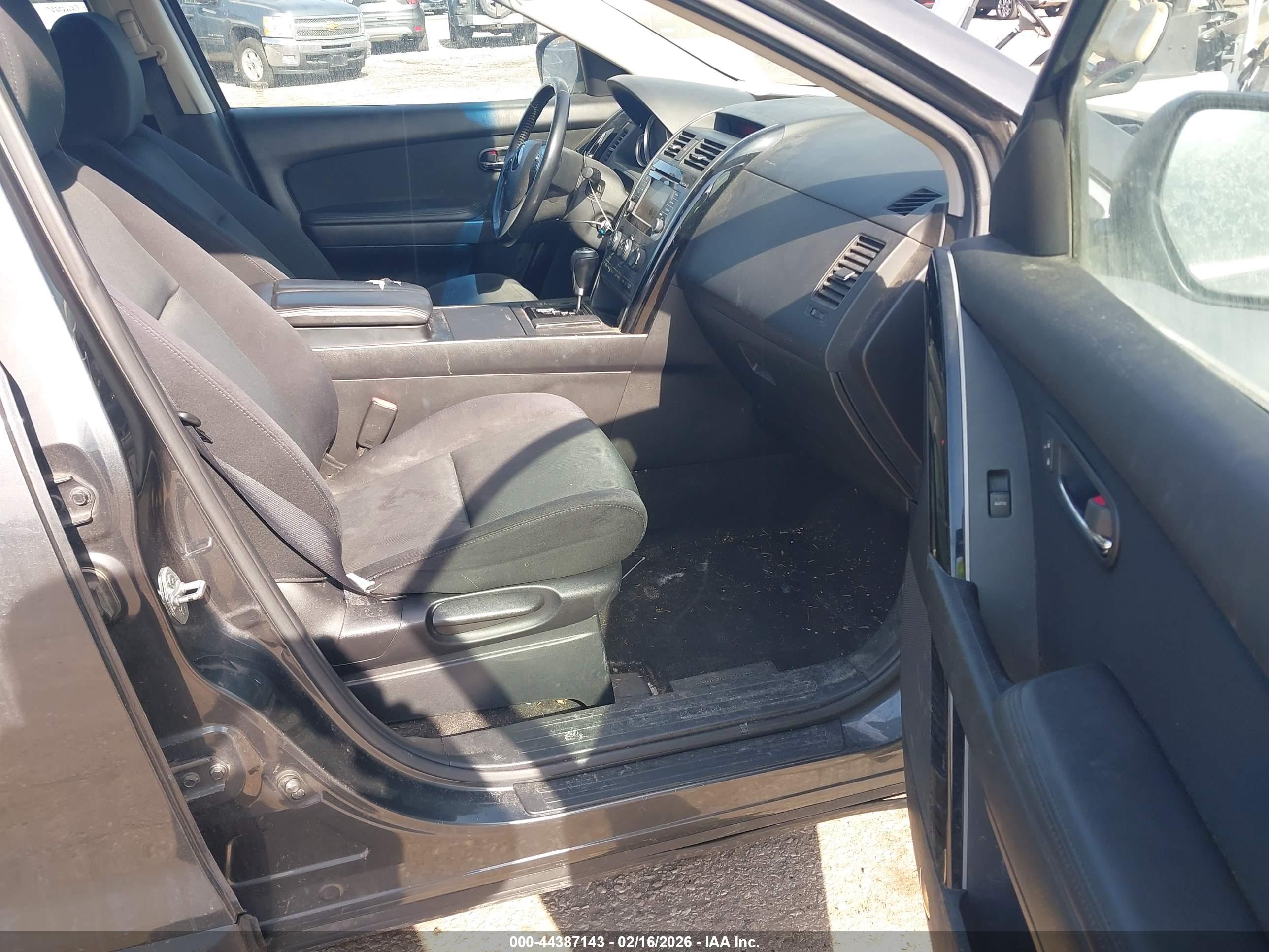 MAZDA CX-9 image 5