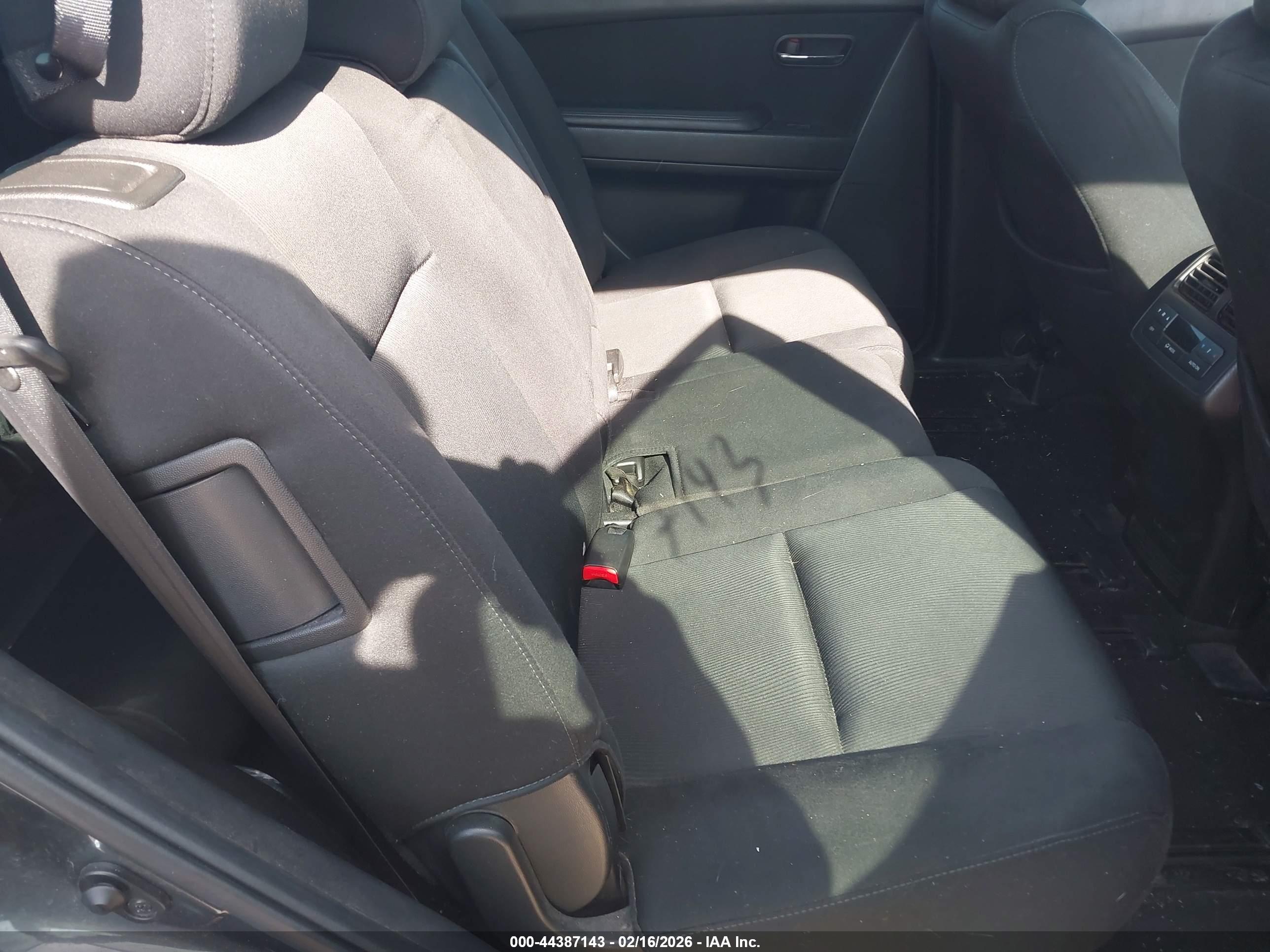 MAZDA CX-9 image 8
