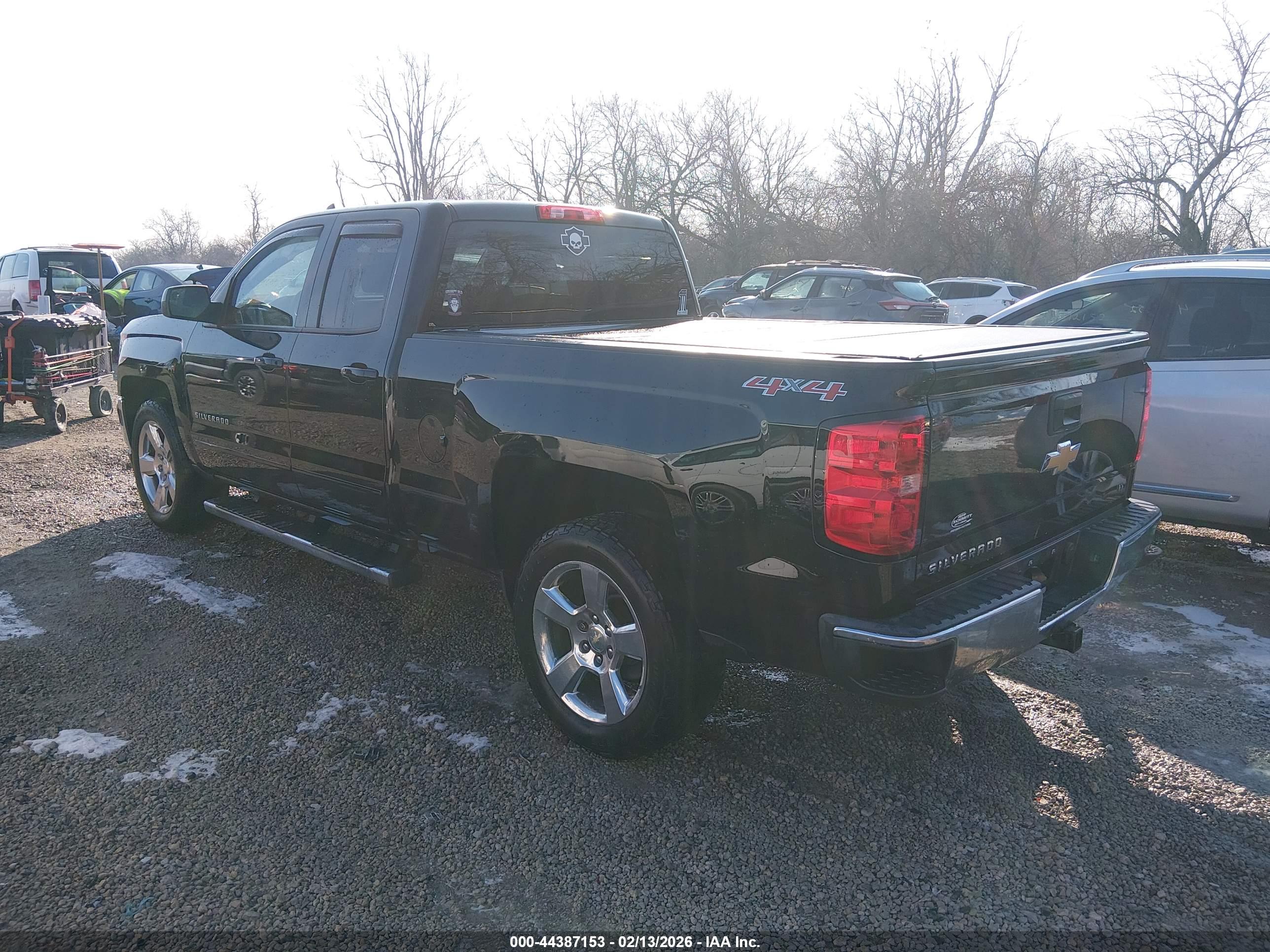 CHEVROLET SILVERADO image 3