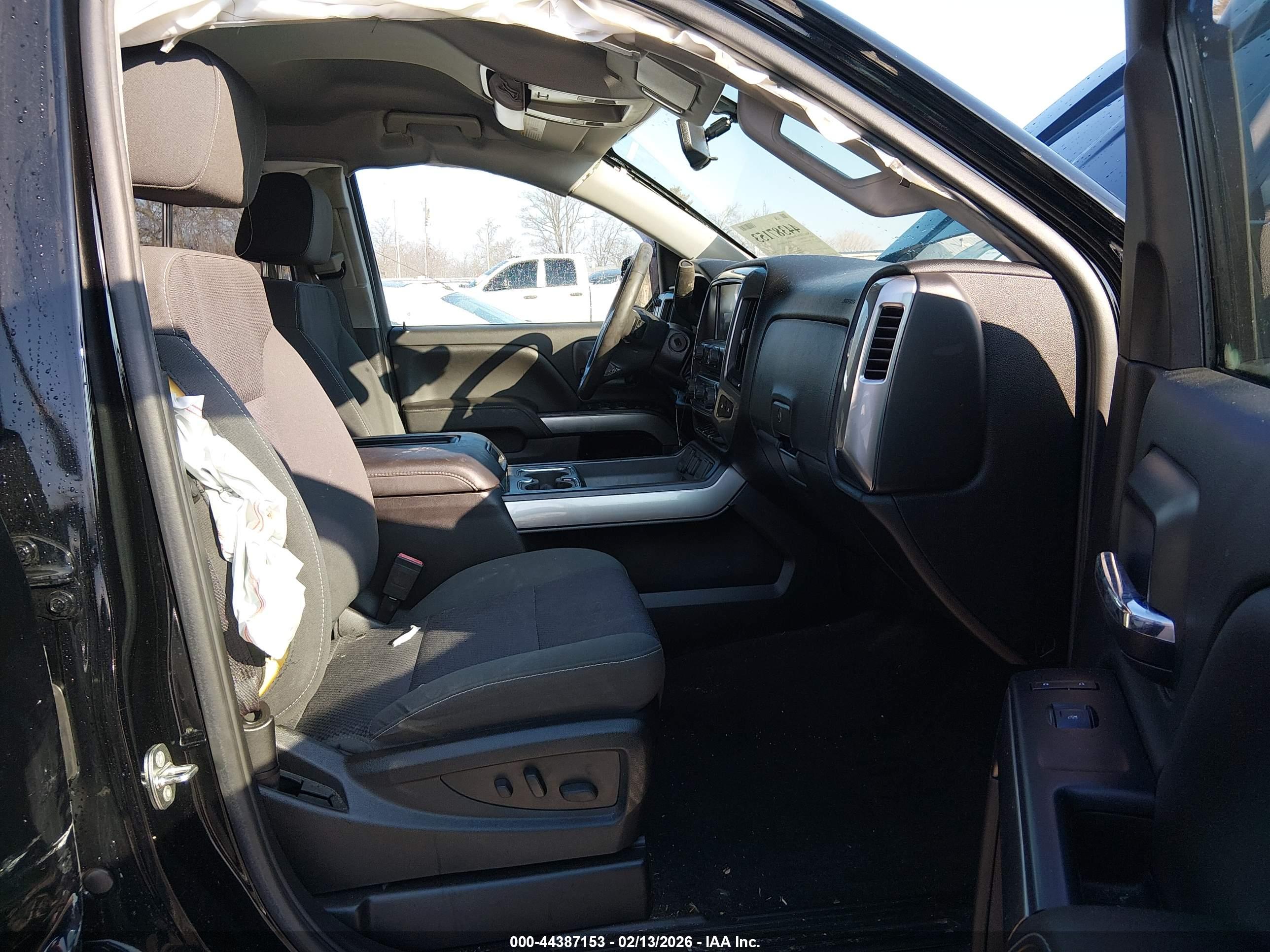CHEVROLET SILVERADO image 5