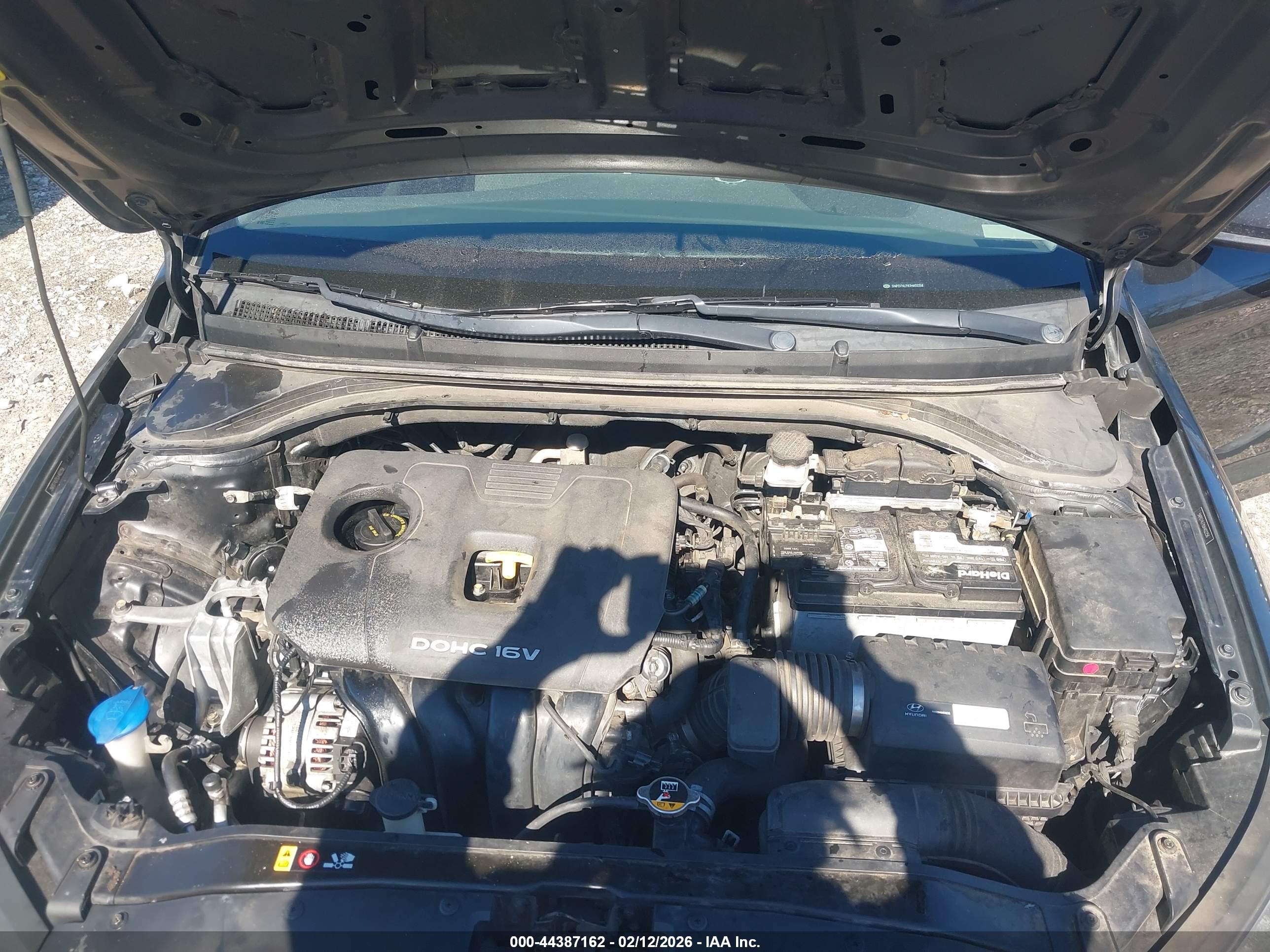 HYUNDAI ELANTRA image 10