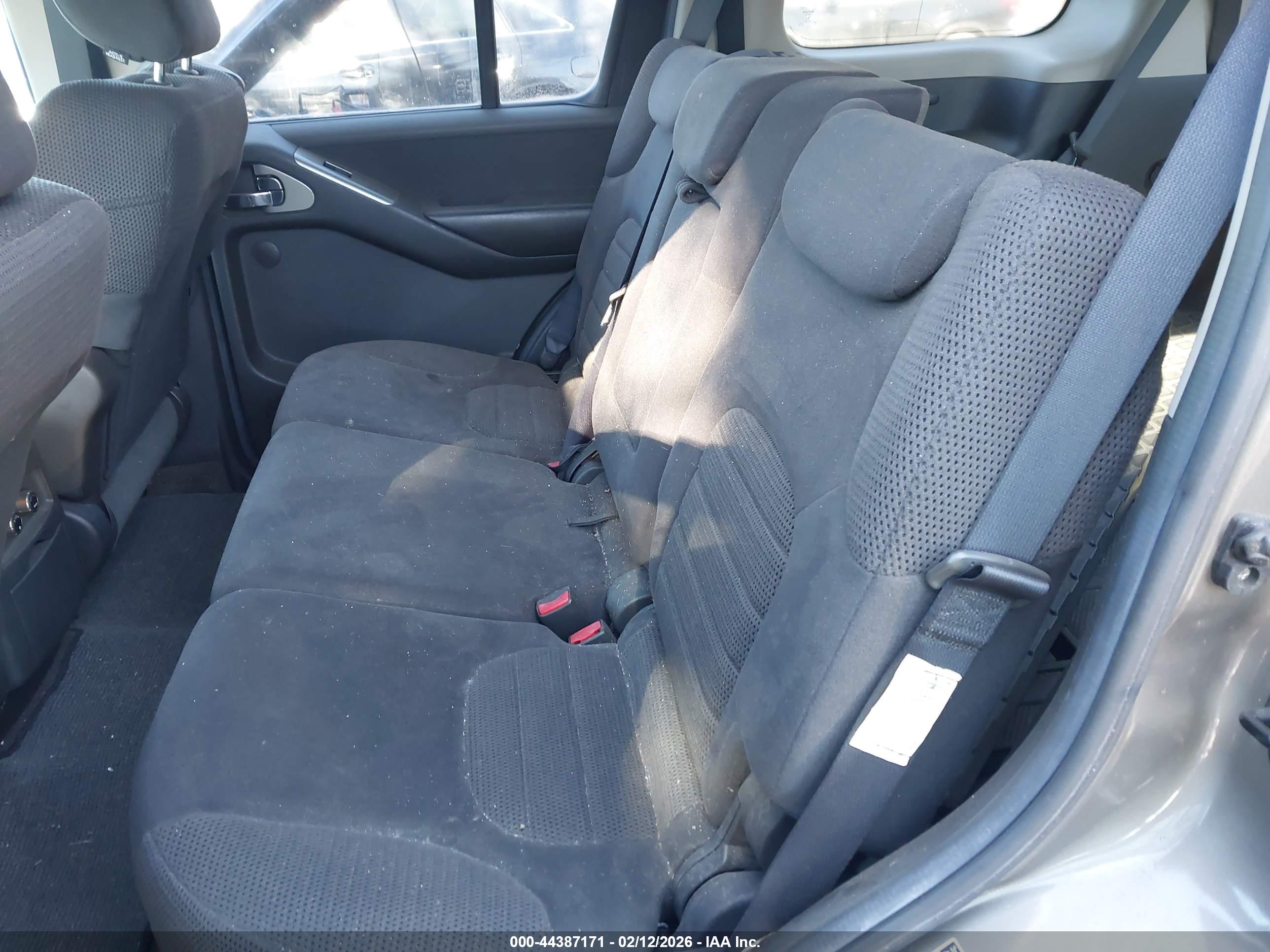 NISSAN PATHFINDER image 8