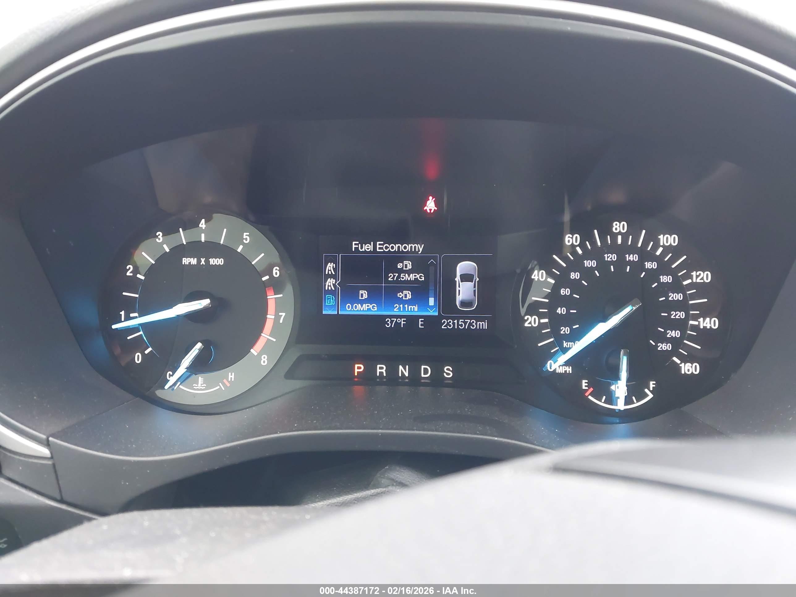 FORD FUSION image 7